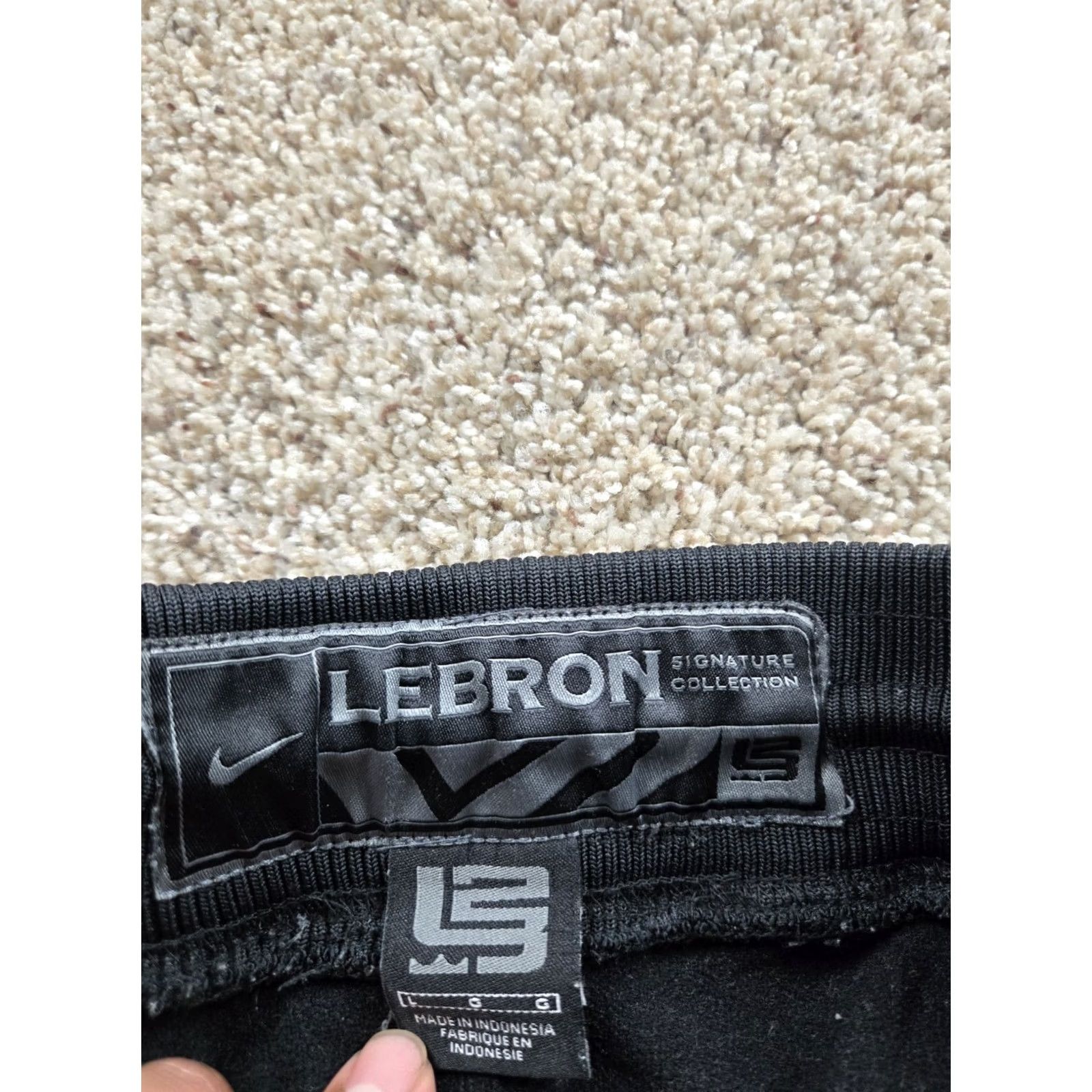 Nike Nike Lebron Track Pants Mens Large Black Straight Leg Pockets Sports 30in Inseam Converse? Size US 33 - 6 Thumbnail