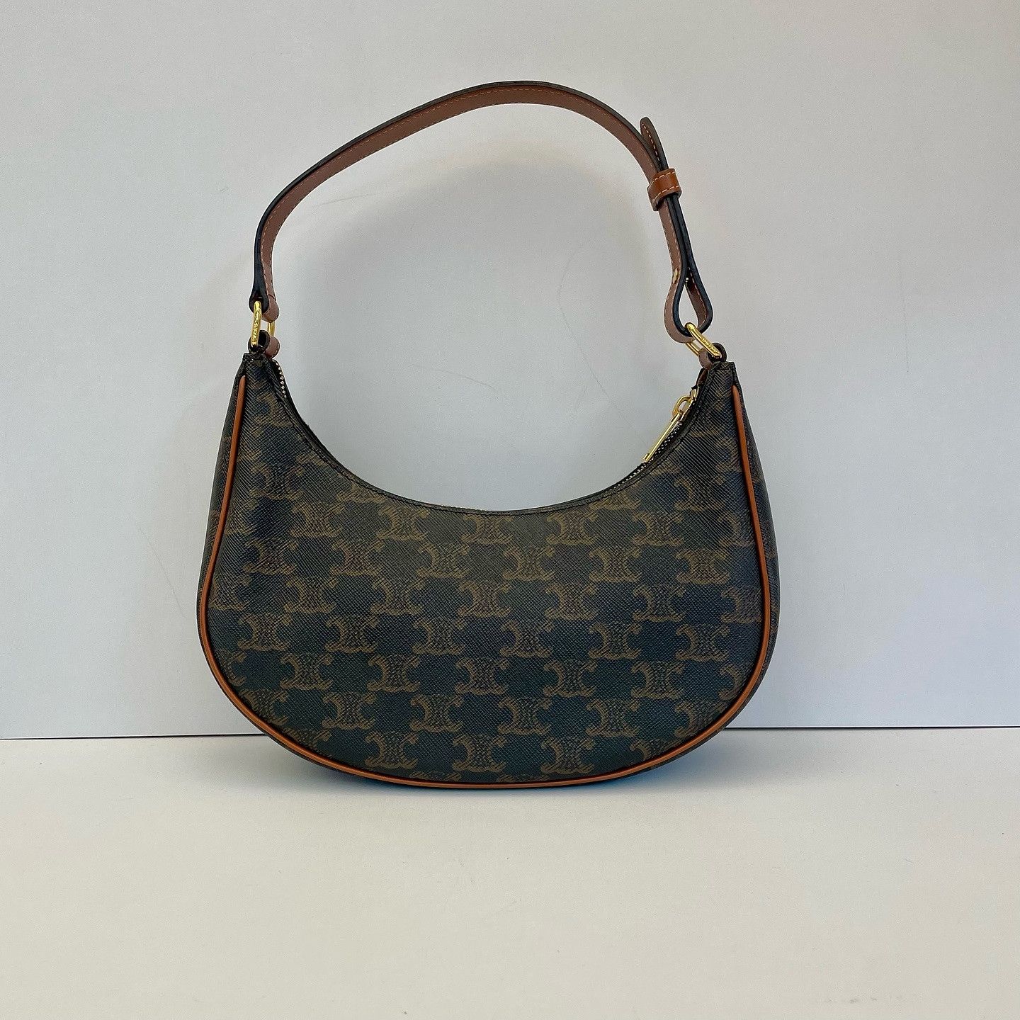 Celine CELINE Ava Triomphe Canvas Shoulder Bag Size ONE SIZE - 1 Thumbnail