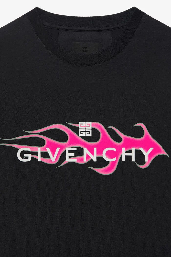 Givenchy o1w1db10325 Slim Fit T-Shirt in Black Size US L / EU 52-54 / 3 - 4 Thumbnail