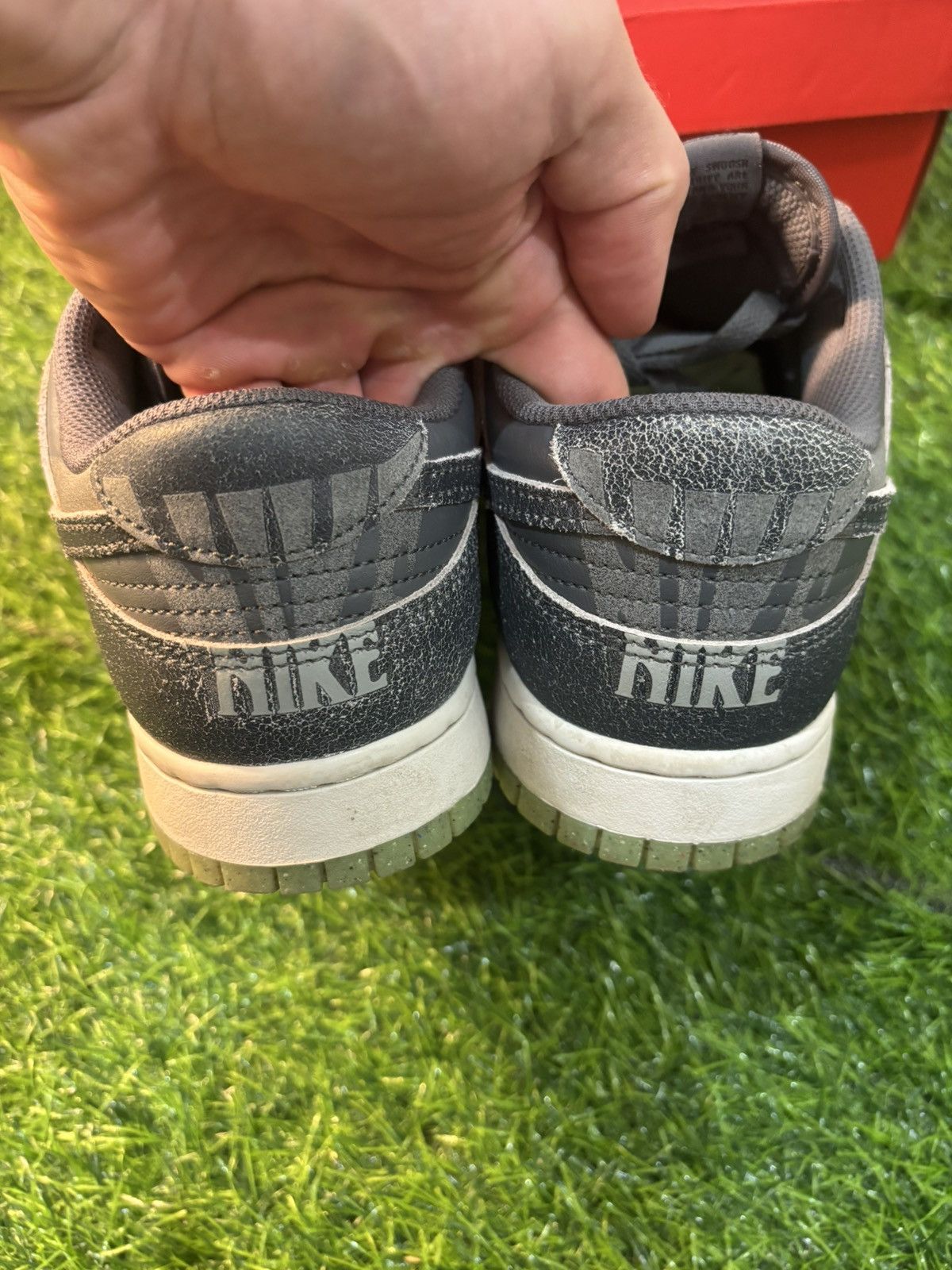 Nike Nike dunk low Halloween Size US 10 / EU 43 - 4 Thumbnail