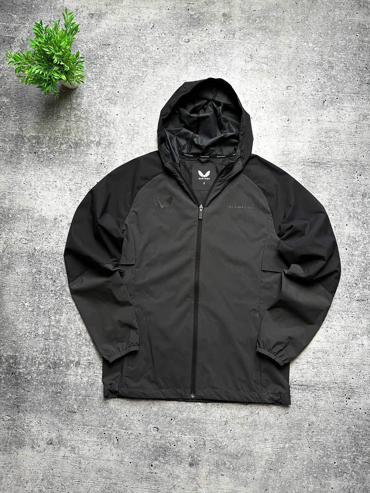 Castore Castore Mclaren Formula 1 Racing F1 Rain Packable Jacket Size US S / EU 44-46 / 1 - 1 Thumbnail