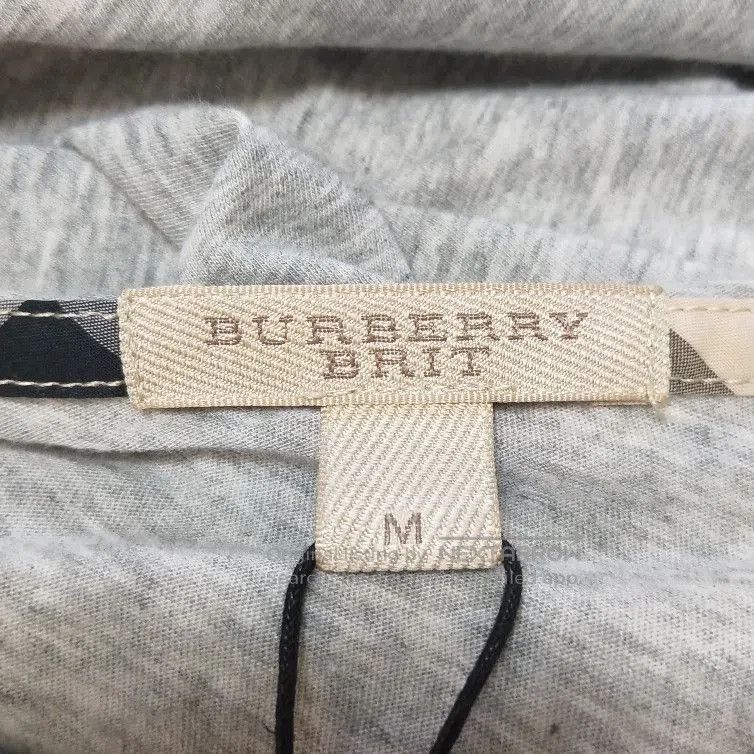 Burberry Burberry Brit Gray V-Neck Long Sleeve T-Shirt . Size US M / EU 48-50 / 2 - 6 Thumbnail
