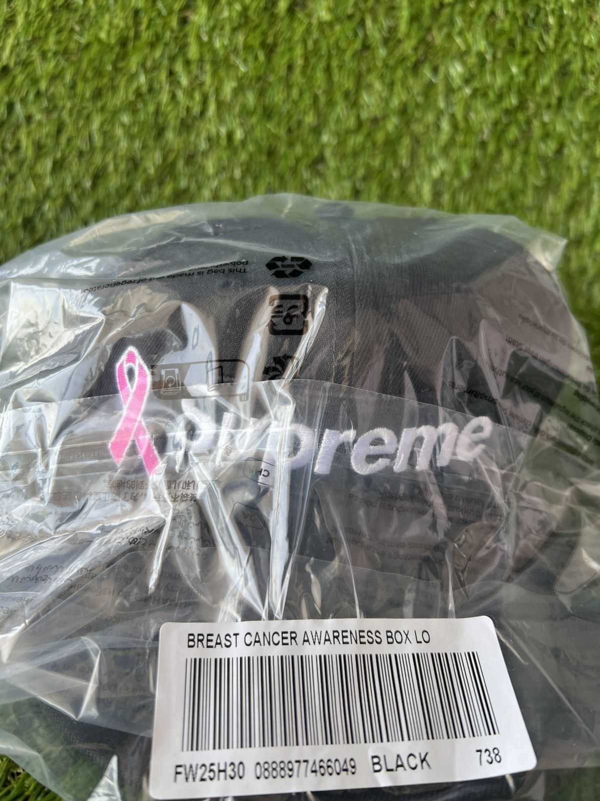 New Era × Supreme Supreme x New Era Breast Cancer Awareness Box Logo Fitted Size ONE SIZE - 4 Thumbnail