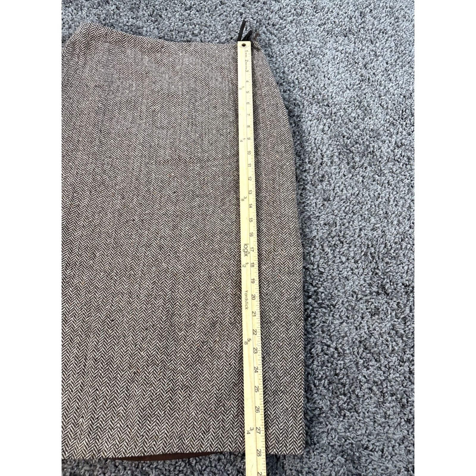 Vintage VINTAGE Hirsch Brown Wool Tweed Midi Skirt 8 Women Straight Pencil Money Herringbone Size 30" / US 8 / IT 44 - 2 Thumbnail