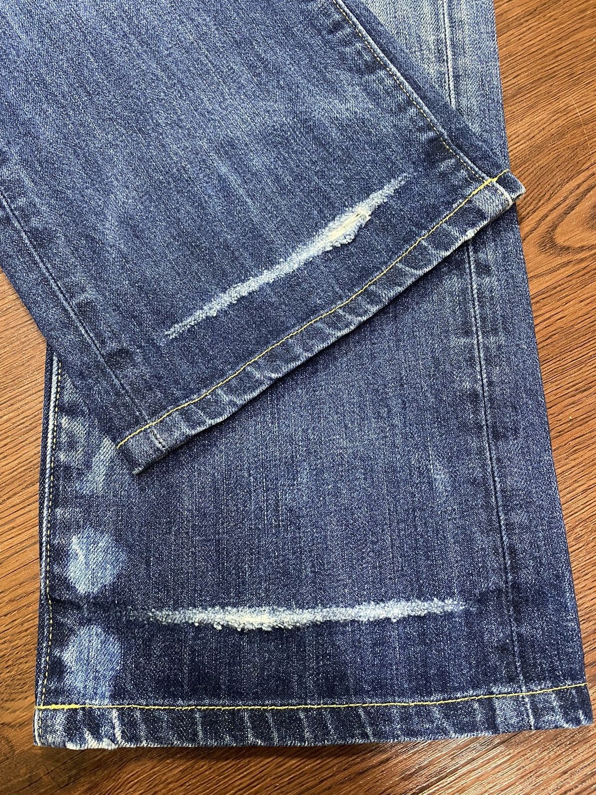 Jun Takahashi Vintage Uniqlo UJ Blue Wash Patched Loose Jeans Size US 34 / EU 50 - 10 Thumbnail