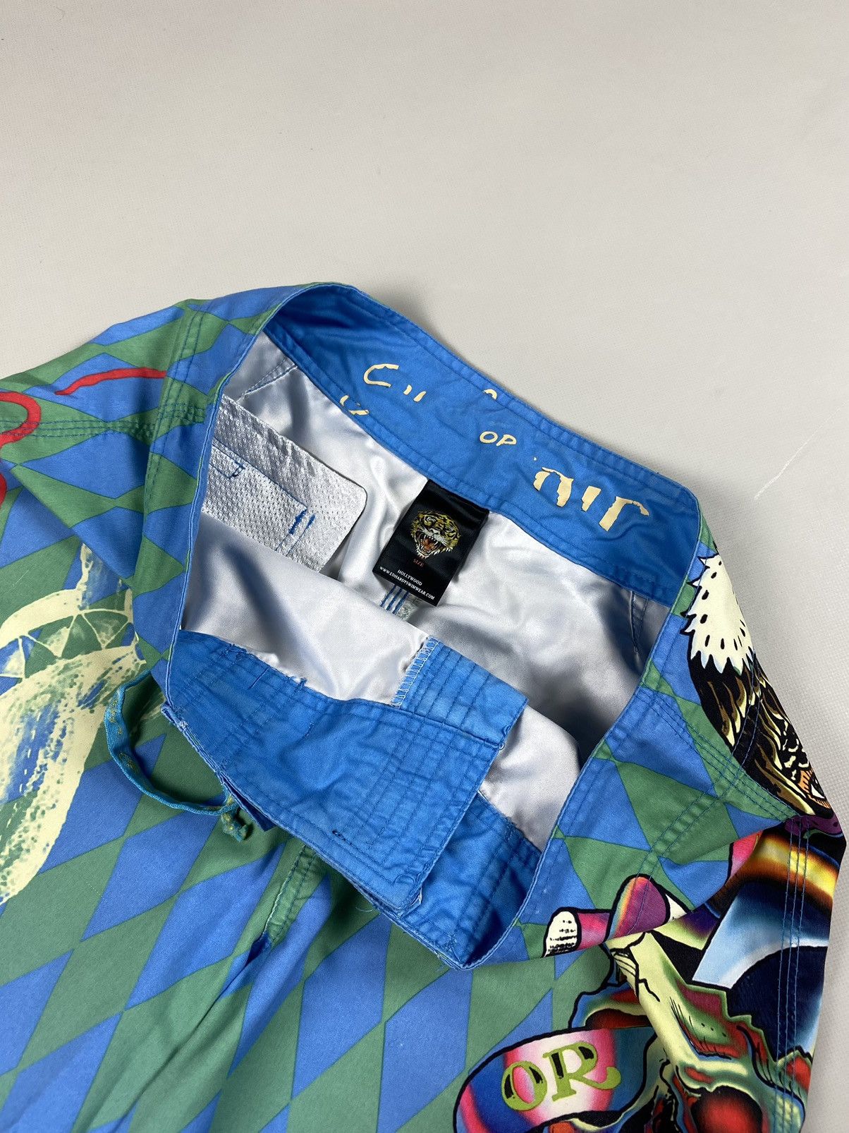 Ed Hardy Ed Hardy Y2K men’s overprinted surf swim shorts size ~ 32 Size US 32 / EU 48 - 17 Thumbnail