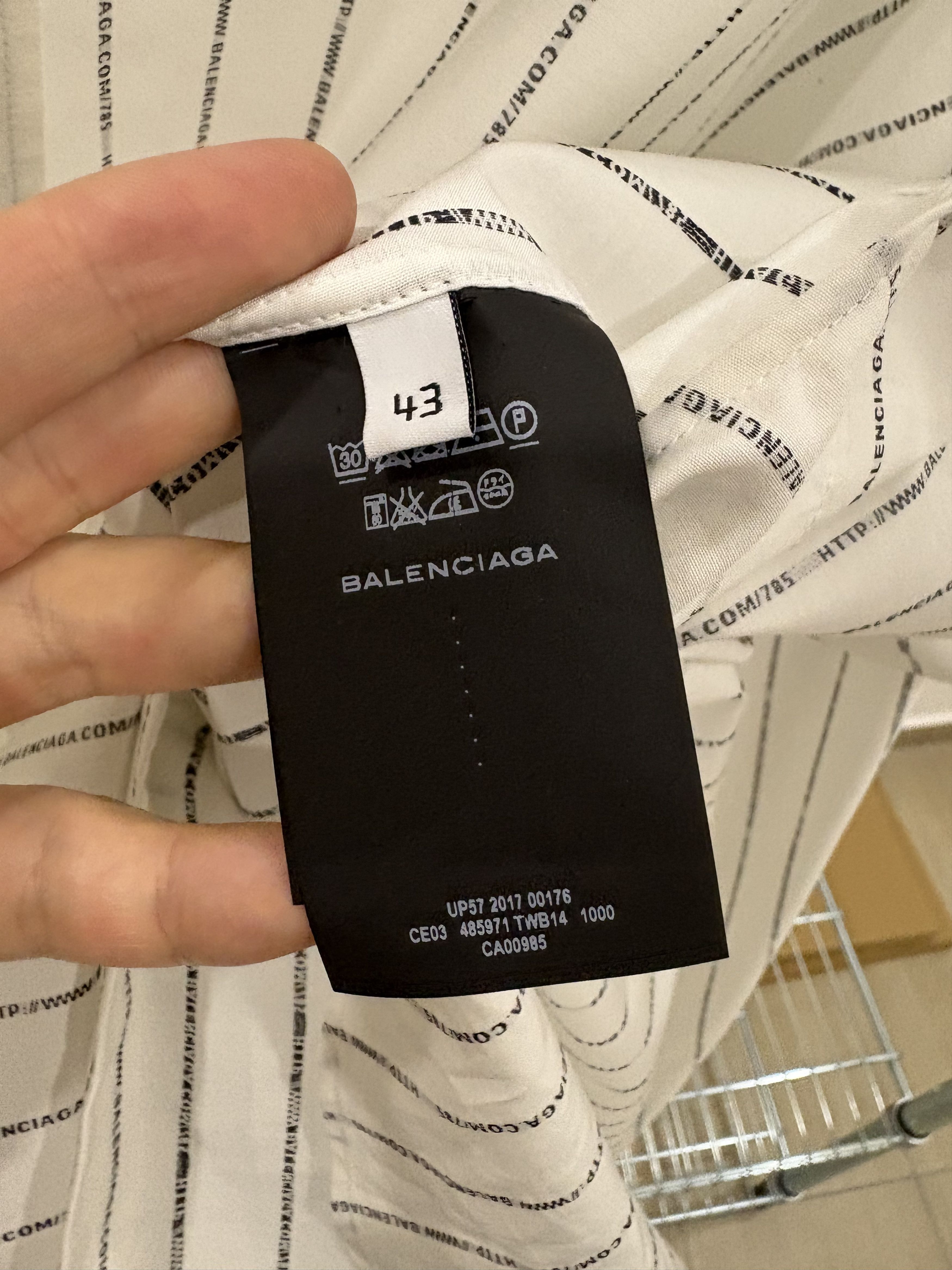 Balenciaga Balenciaga All-Over WWW/URL Stripe Button-Down Shirt Size US XL / EU 56 / 4 - 6 Thumbnail