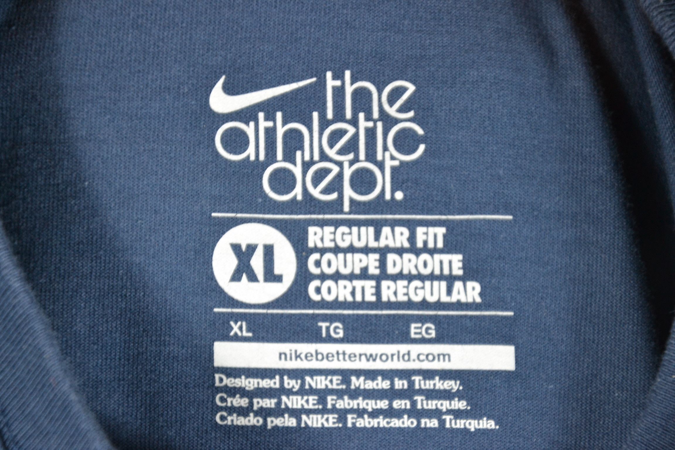 Nike NIKE Vintage Big Logo T shirt Mens XL Streetwear 2012 Cotton Size US XL / EU 56 / 4 - 5 Thumbnail