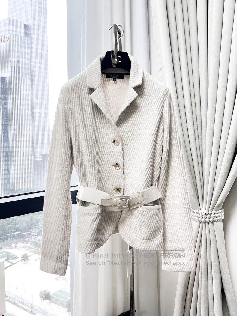 Loro Piana Loro Piana Off-white twill cashmere knit cardigan suit wit Size XS / US 0-2 / IT 36-38 - 1 Thumbnail