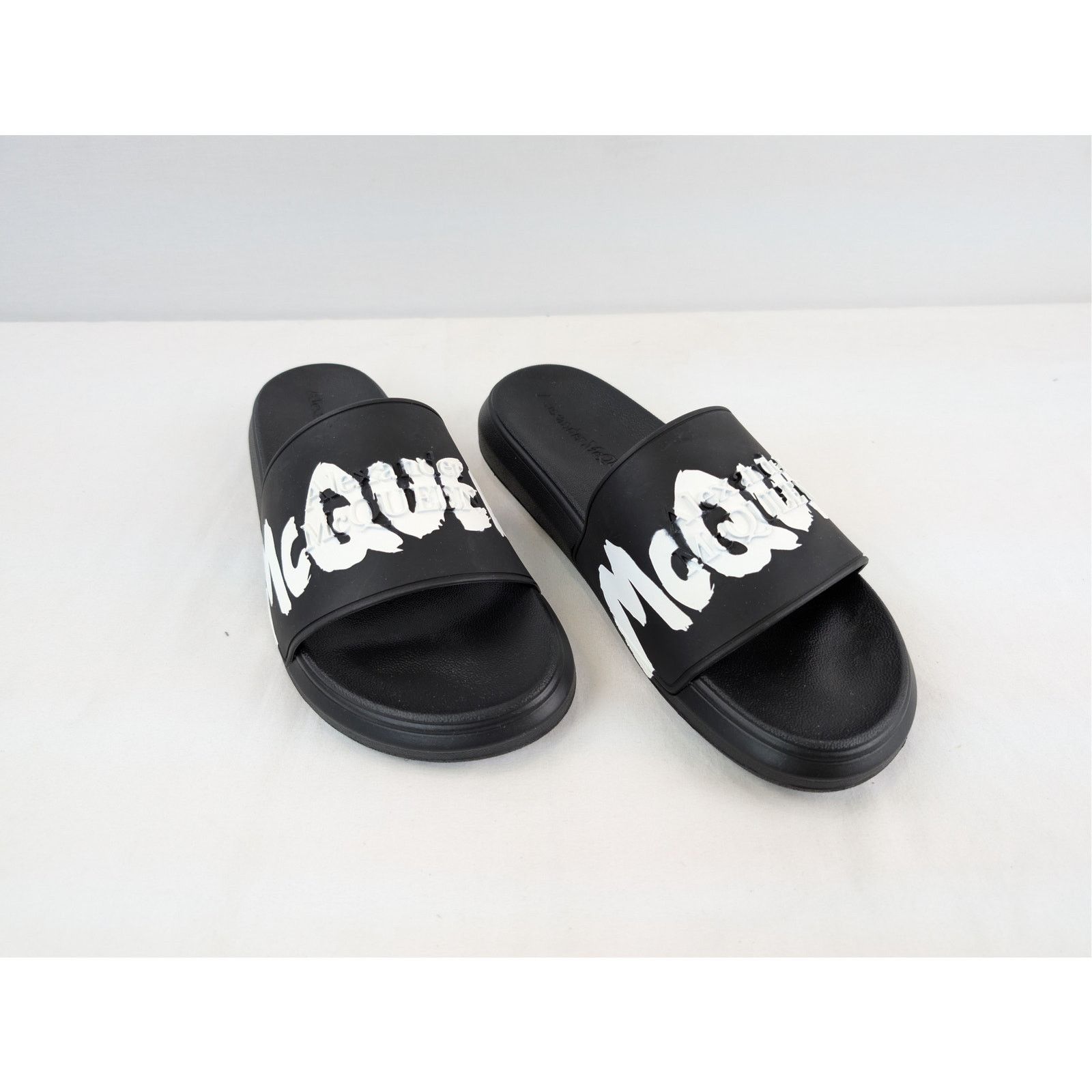 Alexander McQueen o1rshd1 Sandal Rubber Slider Logo Slippers in Black 41 Size US 8 / EU 41 - 6 Thumbnail