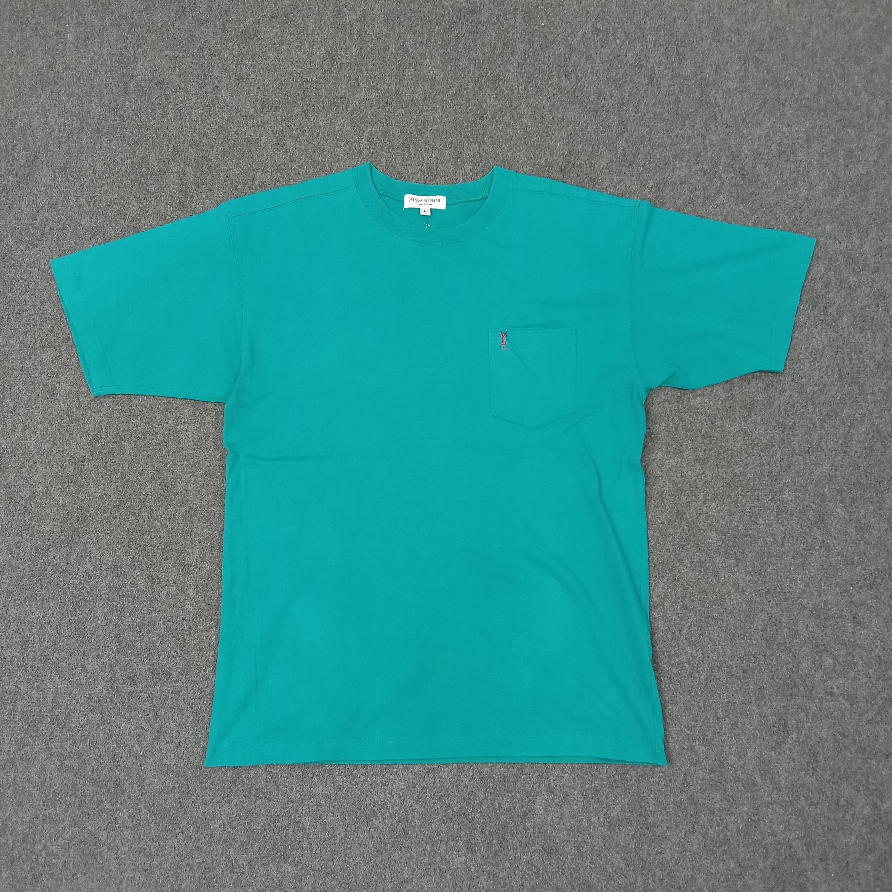Yves Saint Laurent Yves Saint Laurent Italian Brand Tshirt C239N21 Size US L / EU 52-54 / 3 - 1 Thumbnail