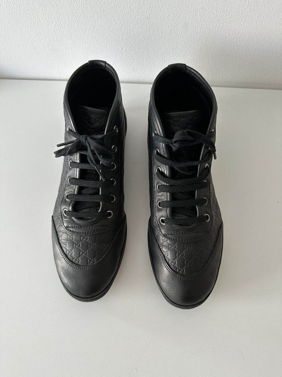 Gucci GUCCI micro guccissima black leather sneakers 391499 Size US 9.5 / IT 39.5 - 12 Thumbnail