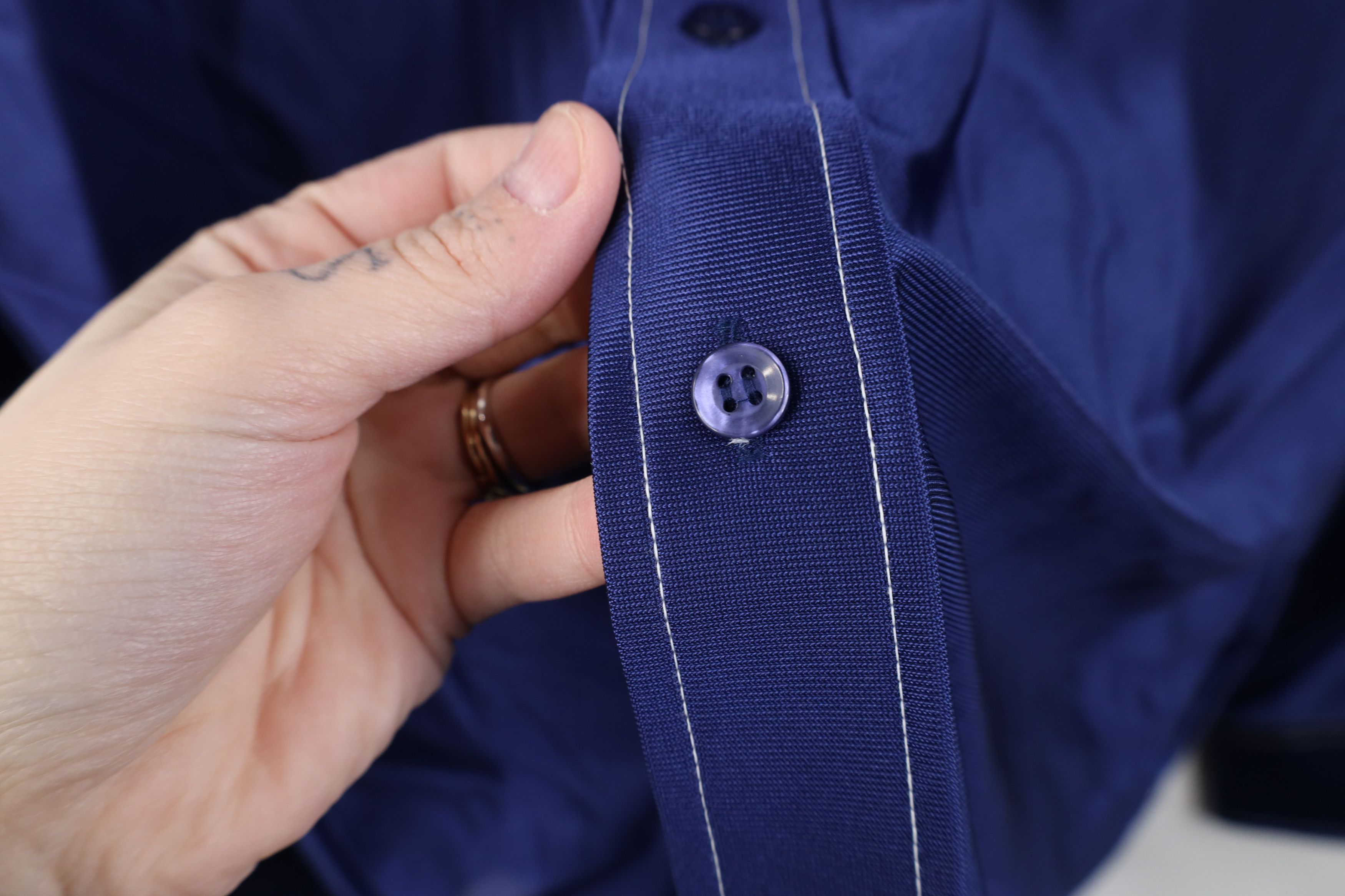 Vintage Vintage 70s Streetwear Nylon Knit Dagger Collar Button Shirt Size US M / EU 48-50 / 2 - 8 Thumbnail
