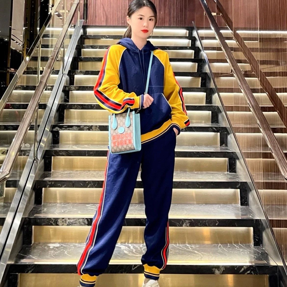 Gucci Gucci Size SBlue dark pattern full-print trousers 2501-Next Size US 28 / EU 44 - 8 Thumbnail