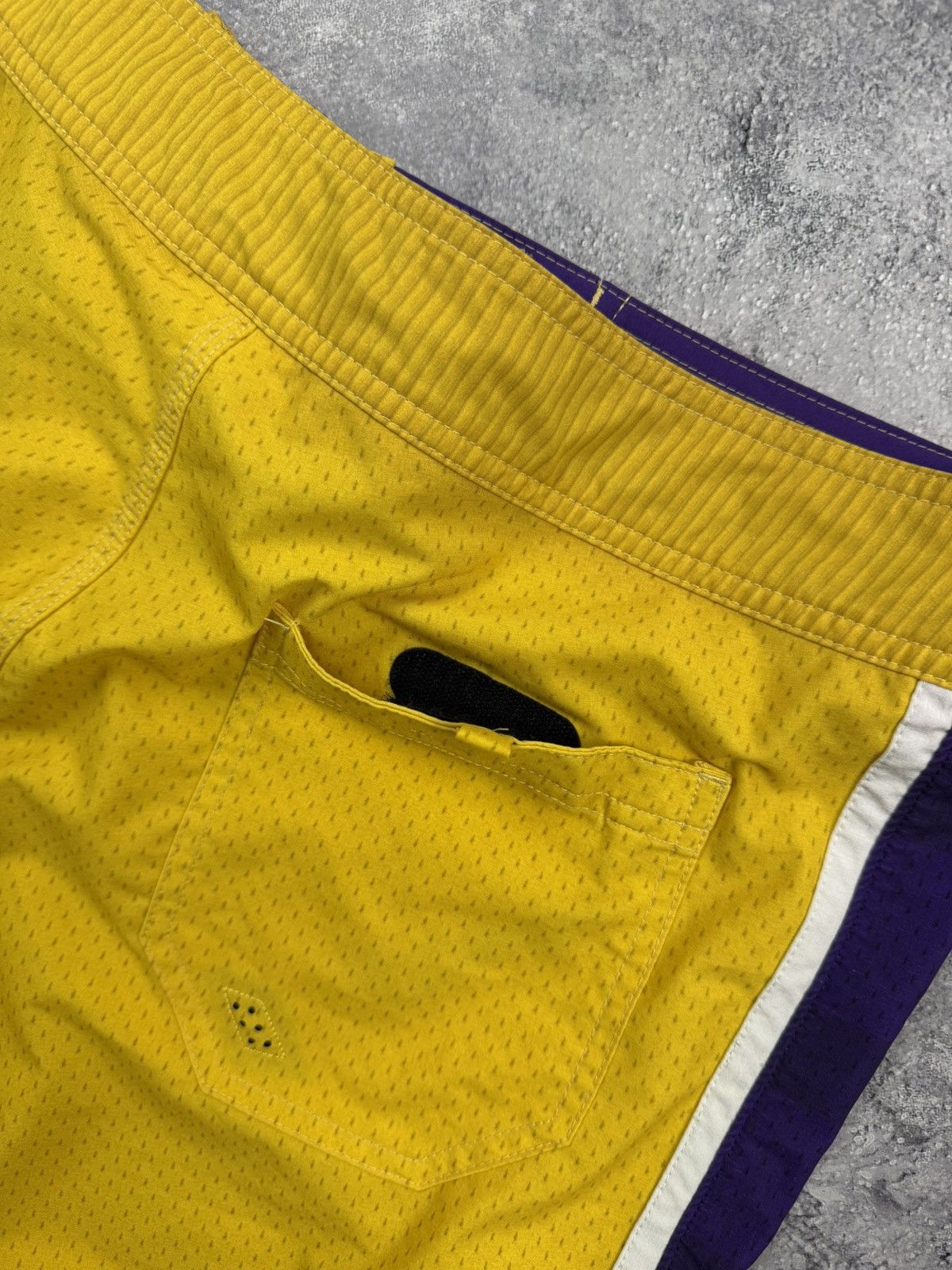 Nike Vintage Y2K Nike 6.0 Swoosh Shorts Yellow Drill Streetwear Size US 34 / EU 50 - 17 Thumbnail