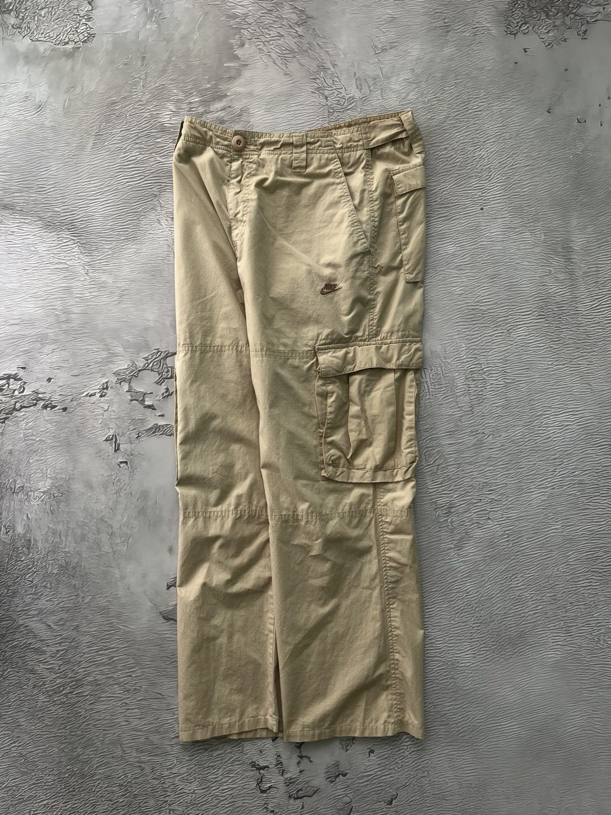 Nike Y2K Nike Vintage Cargo Pants Streetwear Japanese Style Beige Size US 30 / EU 46 - 1 Thumbnail