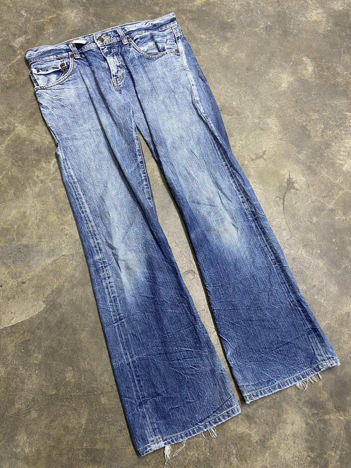 If Six Was Nine Vintage Edwin Jeans Distressed flare jeans faded denim Size US 34 / EU 50 - 1 Thumbnail
