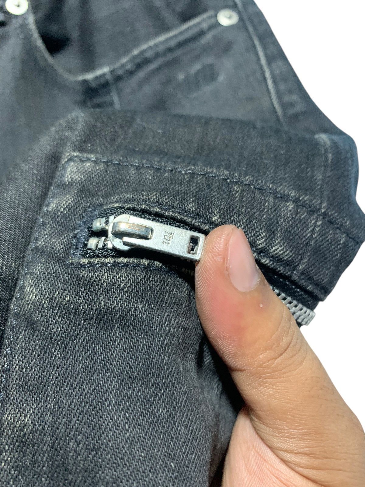 Jun Takahashi Undercover uniqlo side zipper pocket raw hem jeans Size US 32 / EU 48 - 7 Thumbnail