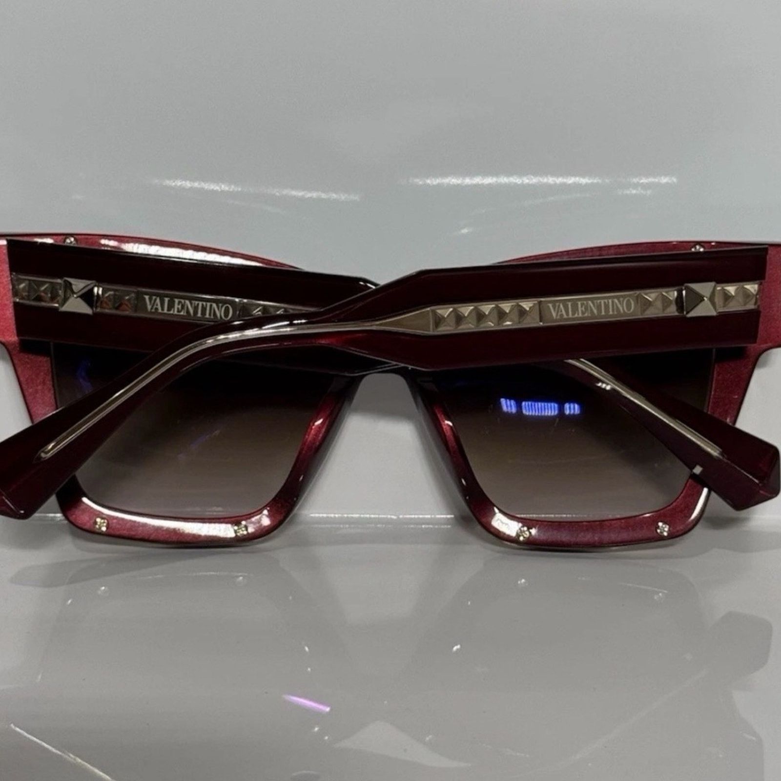 Valentino New! Valentino V GRACE VLS 126B Chic Sunglasses, Authentic Size ONE SIZE - 4 Thumbnail