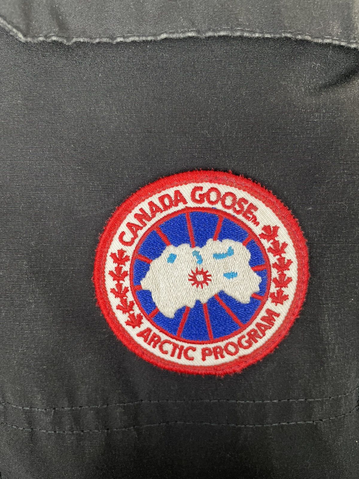Canada Goose Canada Goose Expedition Parka Womens Black with fur Size M / US 6-8 / IT 42-44 - 7 Thumbnail