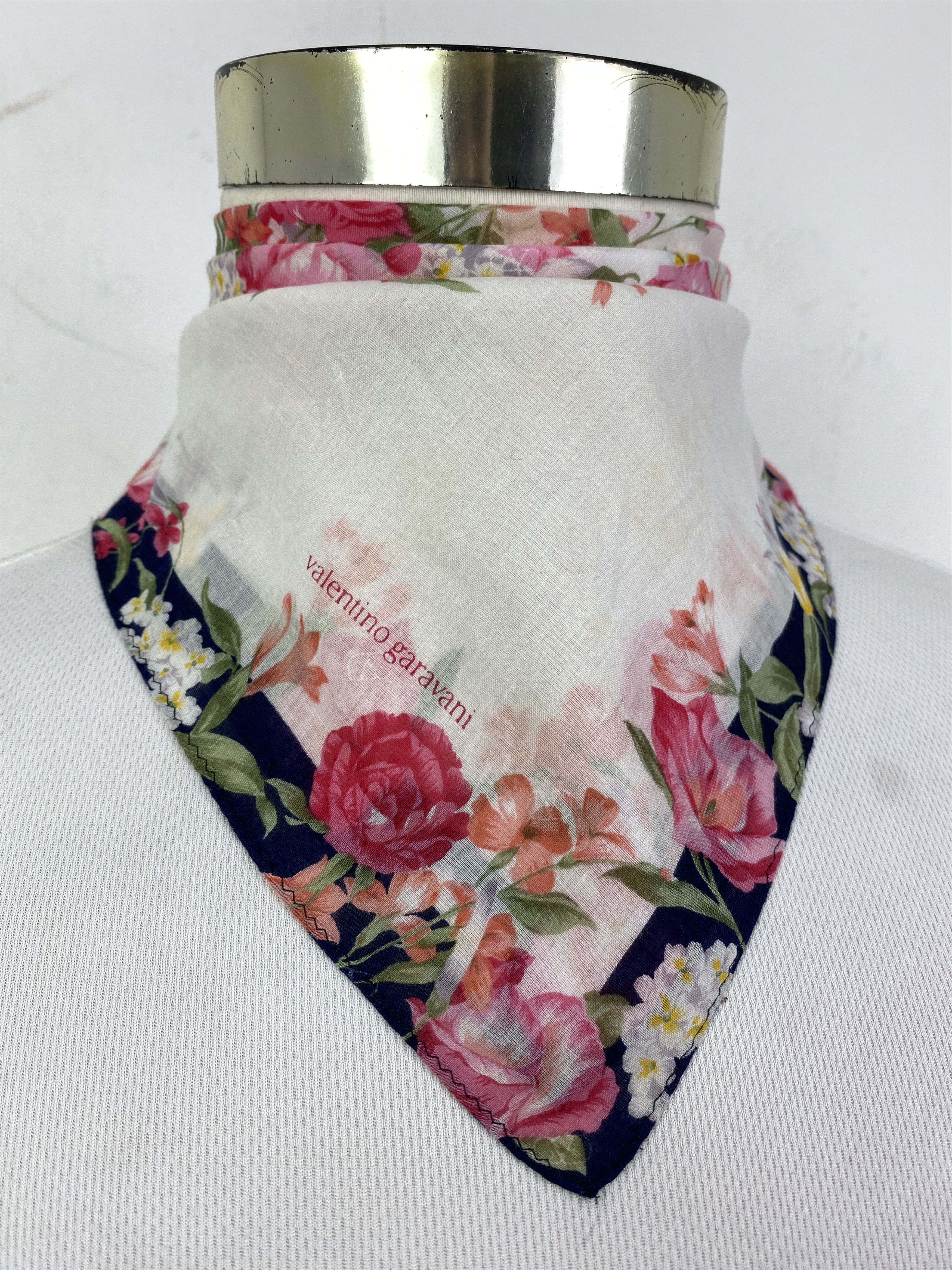 Valentino Valentino Garavani Handkerchief / Neckerchief HKC0902 Size ONE SIZE - 2 Thumbnail