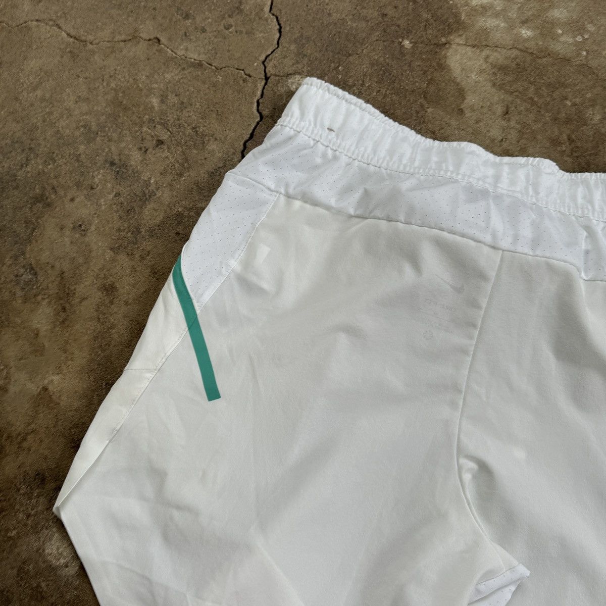 Nike Nike Drill White Shorts Size US 30 / EU 46 - 6 Thumbnail