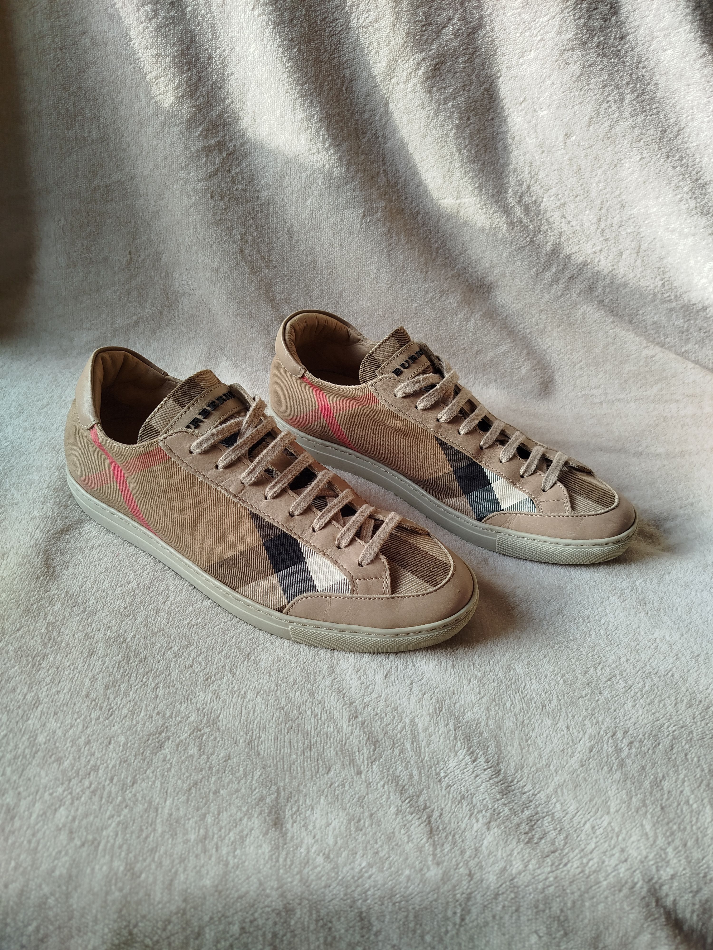 Burberry Burberry Hartsfield check house sneakers 38.5 Size US 7.5 / IT 37.5 - 1 Thumbnail