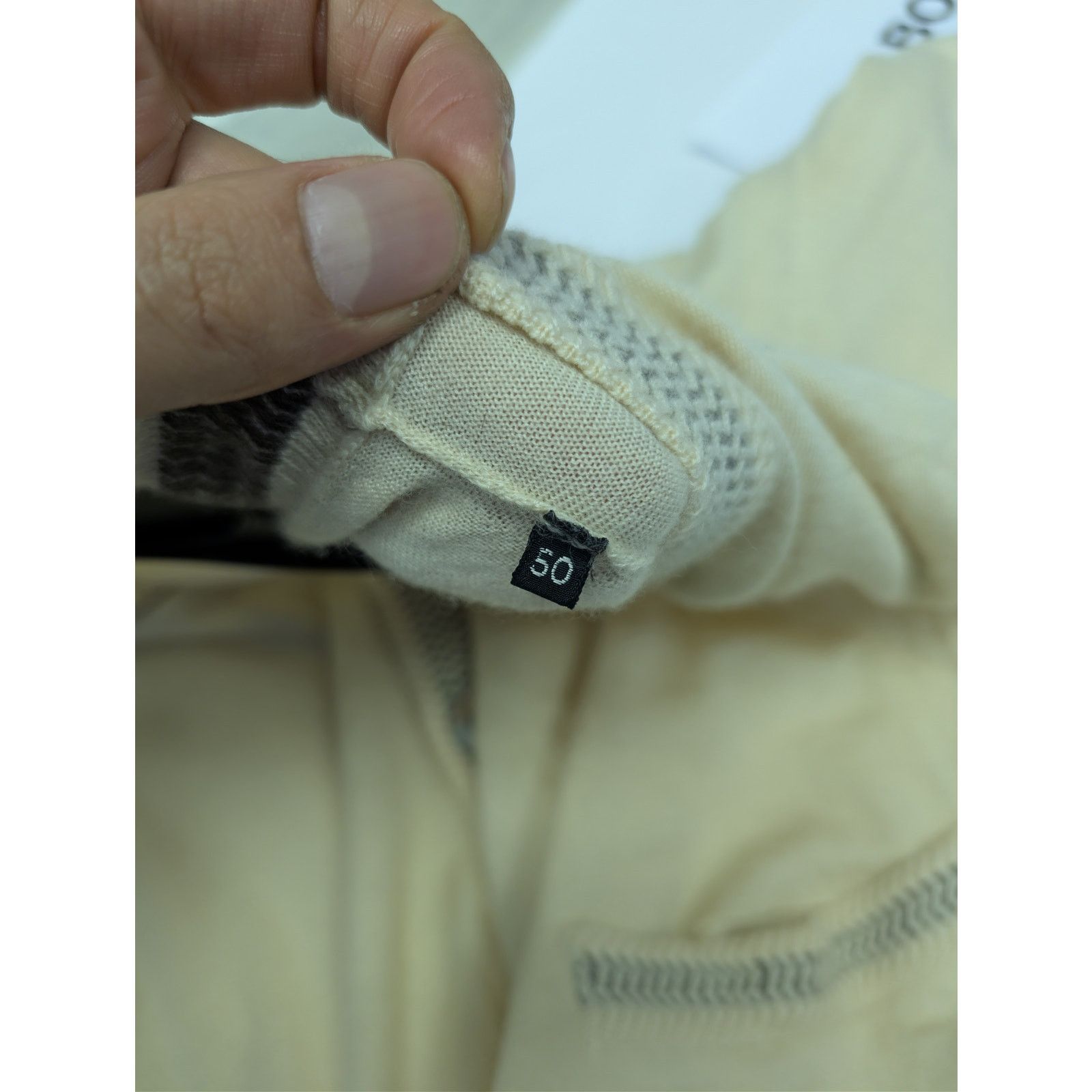Tom Ford o1rshd1 CC20 Cardigan Sweater in Beige Size US L / EU 52-54 / 3 - 16 Thumbnail