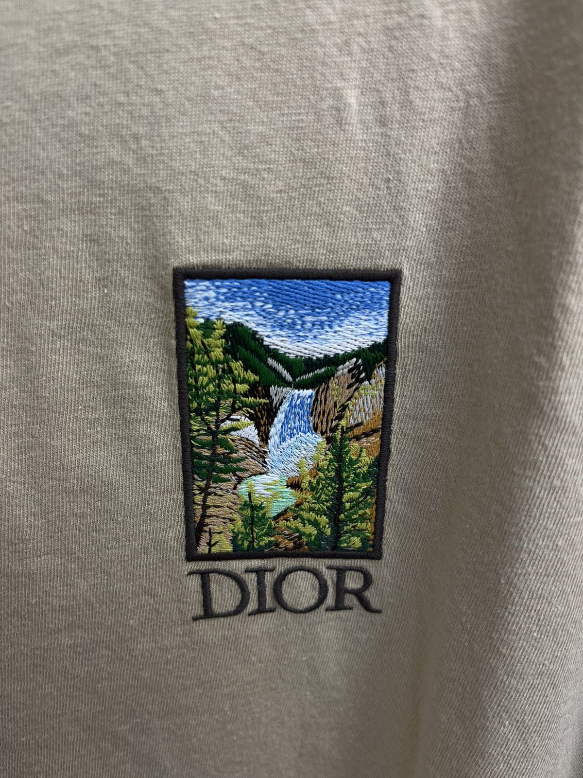 Dior Yellow Stone embroidered logo back print t-shirt Size US S / EU 44-46 / 1 - 3 Thumbnail