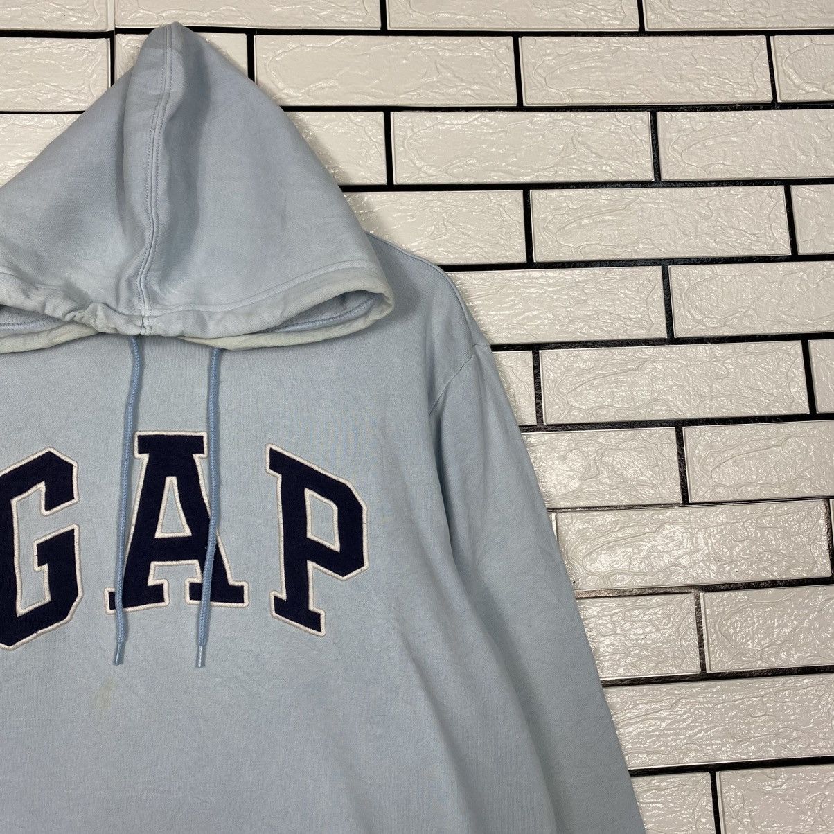 Japanese Brand 📌Baby Blue Gap Hoodie Pull Over Embroidery Size US L / EU 52-54 / 3 - 7 Thumbnail