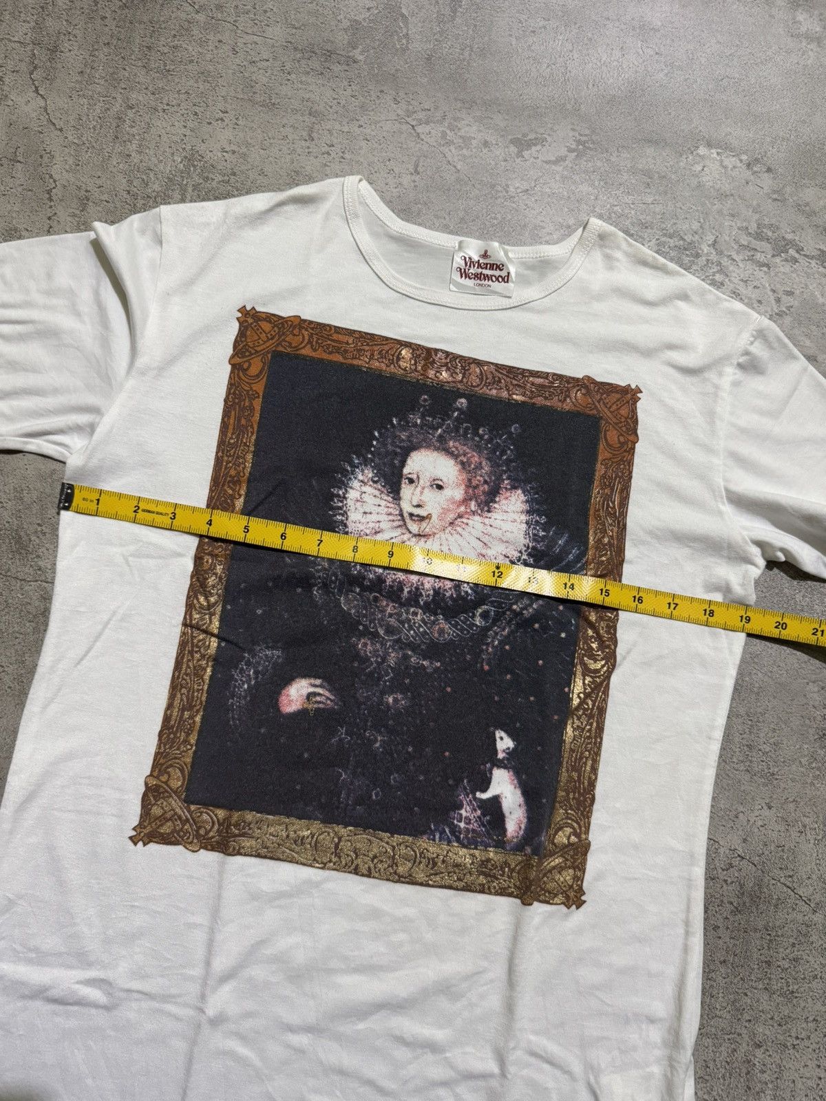 Vivienne Westwood VIVIENNE WESTWOOD QUEEN ELIZABETH TSHIRT Size US M / EU 48-50 / 2 - 7 Thumbnail