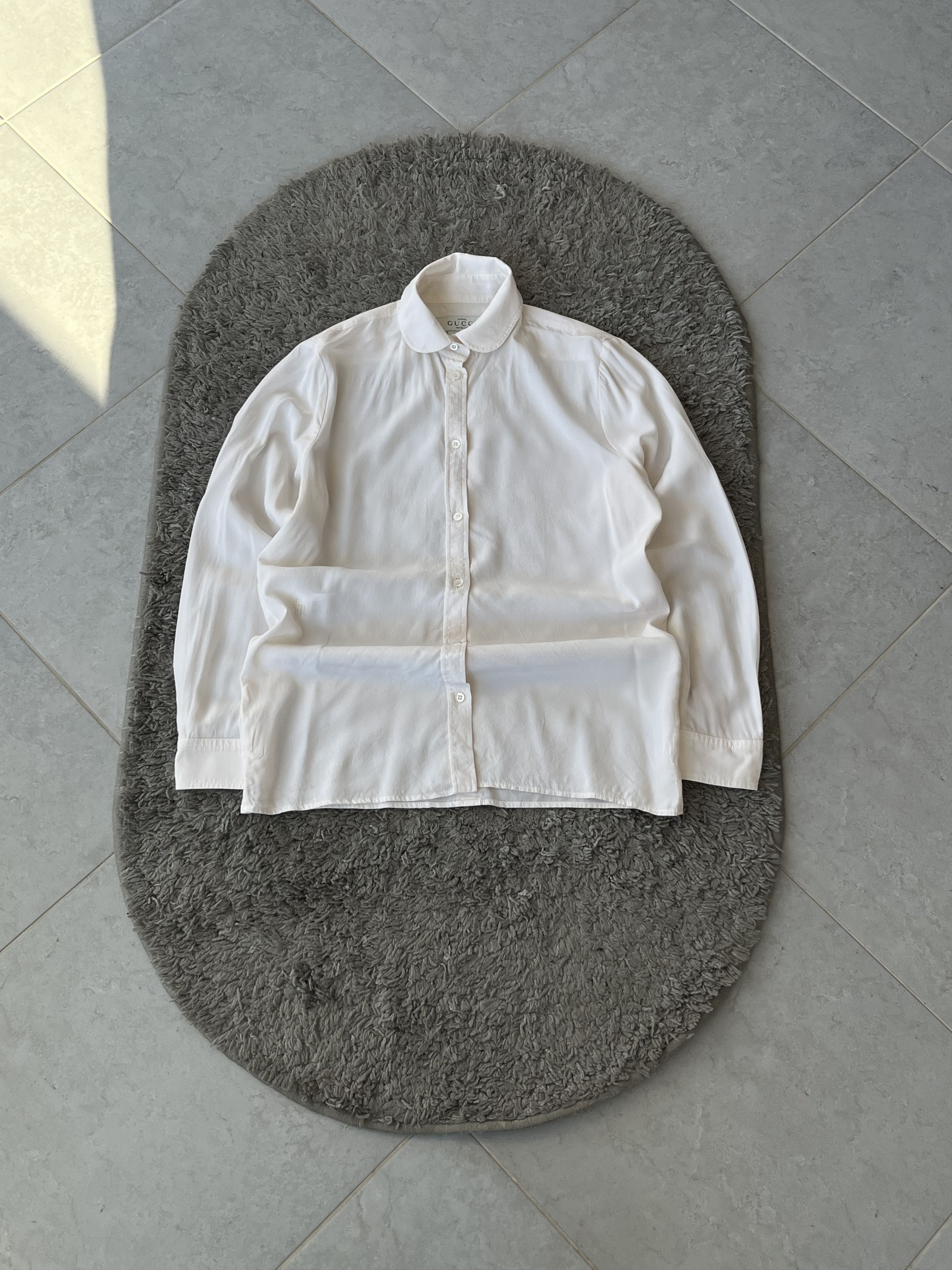 Gucci GUCCI Basic Shirt MADE IN BULGARY 100% Silk White Color Size US S / EU 44-46 / 1 - 1 Thumbnail