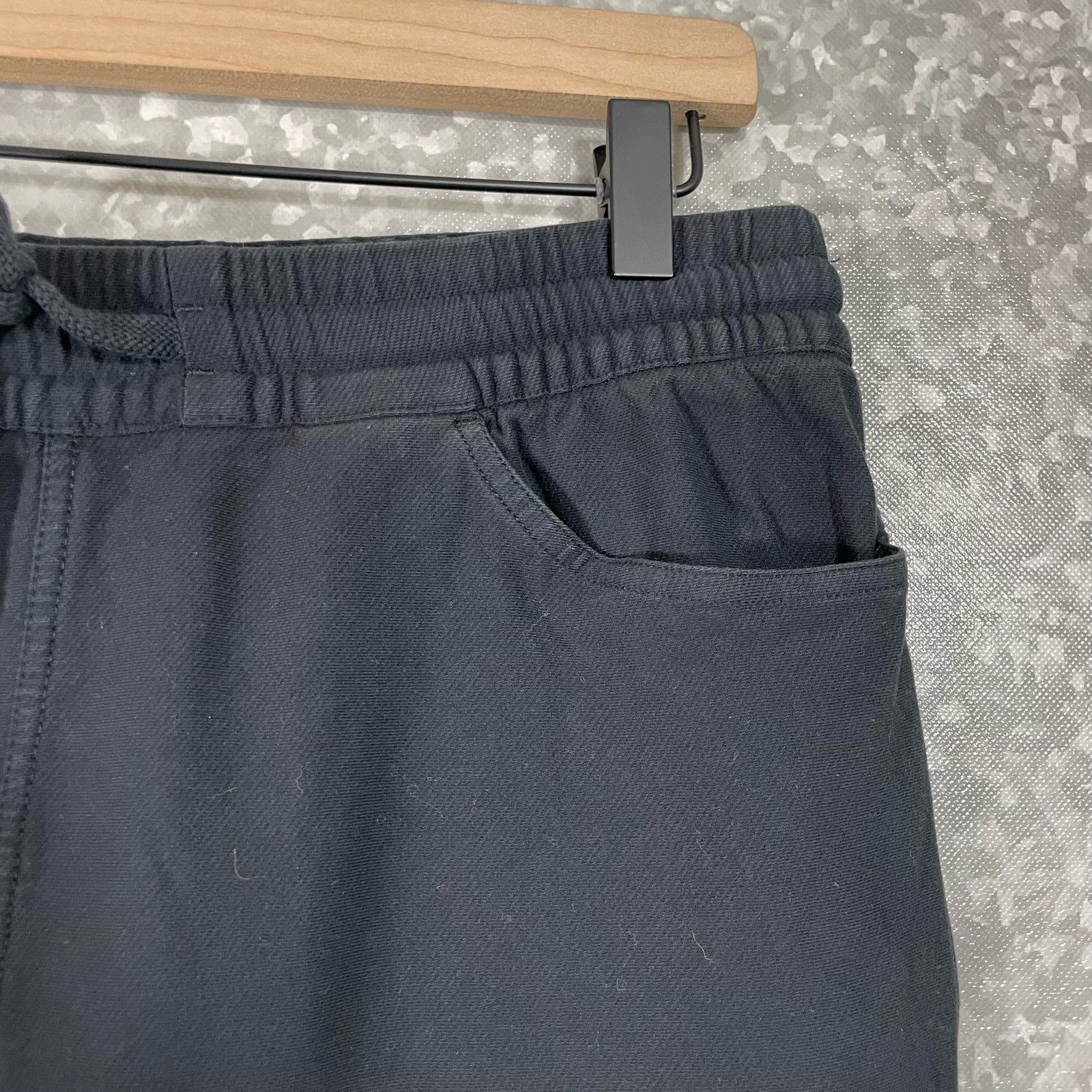Athleta Athleta Women's Black Straight Leg Sweatpants - Size Medium Size 30" / US 8 / IT 44 - 2 Thumbnail