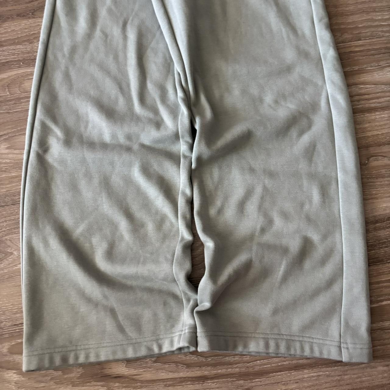 Japanese Brand Crazy Vintage Y2K/2000s Baggy Sage Green Skater Style Essential Sweatpants! Size M Size US 30 / EU 46 - 6 Thumbnail