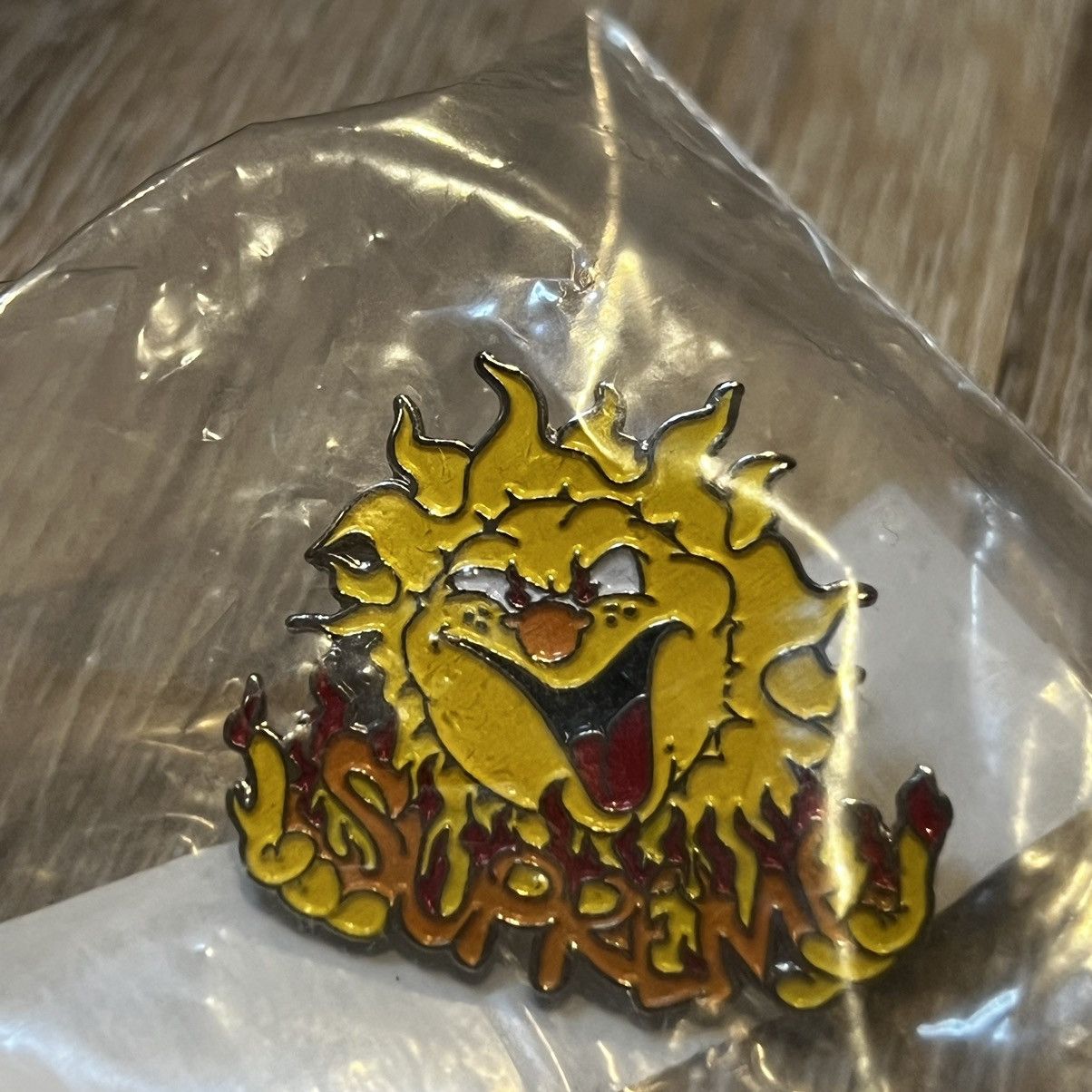 Supreme Supreme Sun Pin Size ONE SIZE - 2 Thumbnail