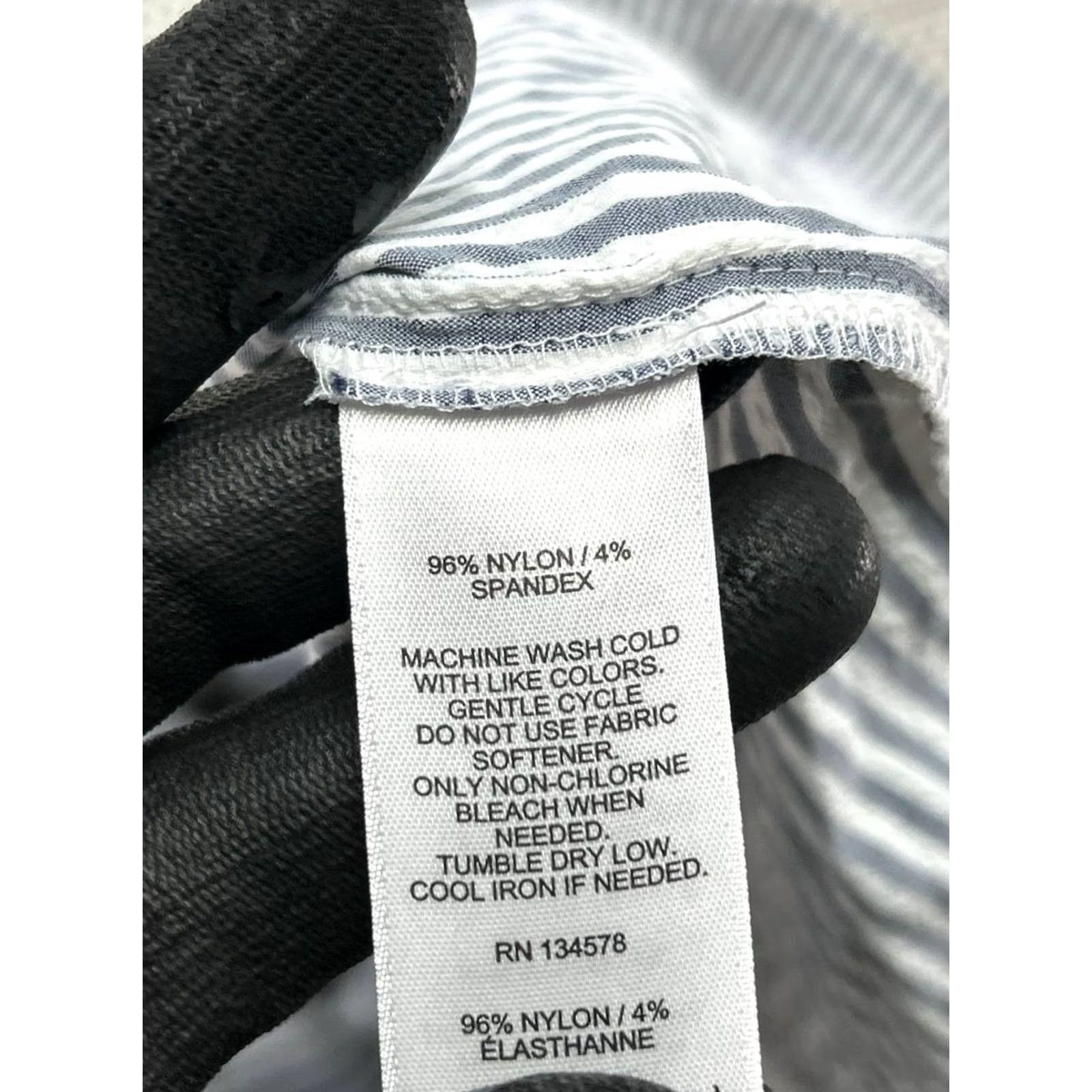 Vineyard Vines Vineyard Vines Harbor Savannah Lace Up Performance Popover Top Womens Large Gray Shirt Size L / US 10 / IT 46 - 5 Thumbnail
