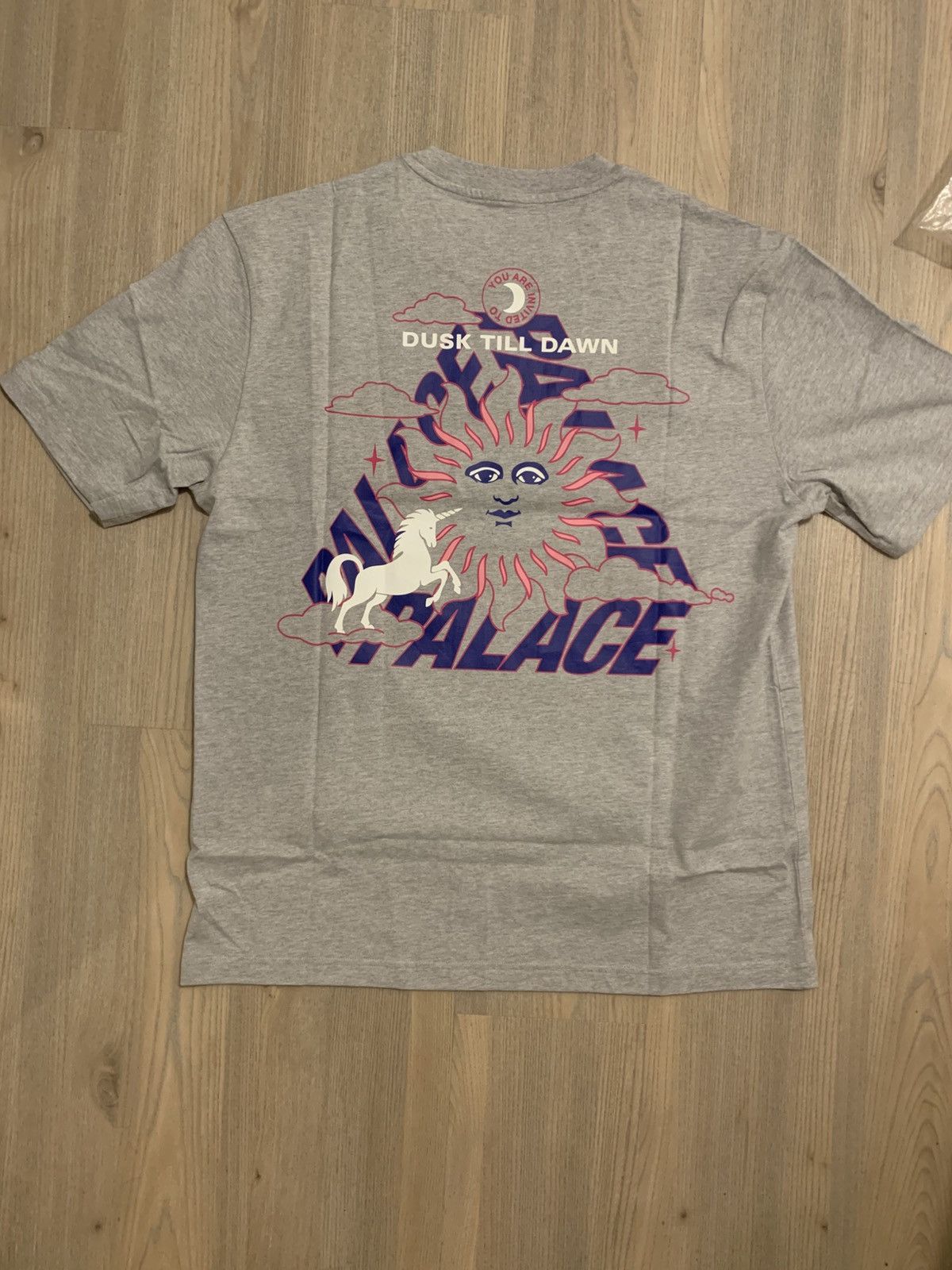 Palace Palace da one unicorn sun dusk til dawn tri ferg Size US XL / EU 56 / 4 - 1 Thumbnail
