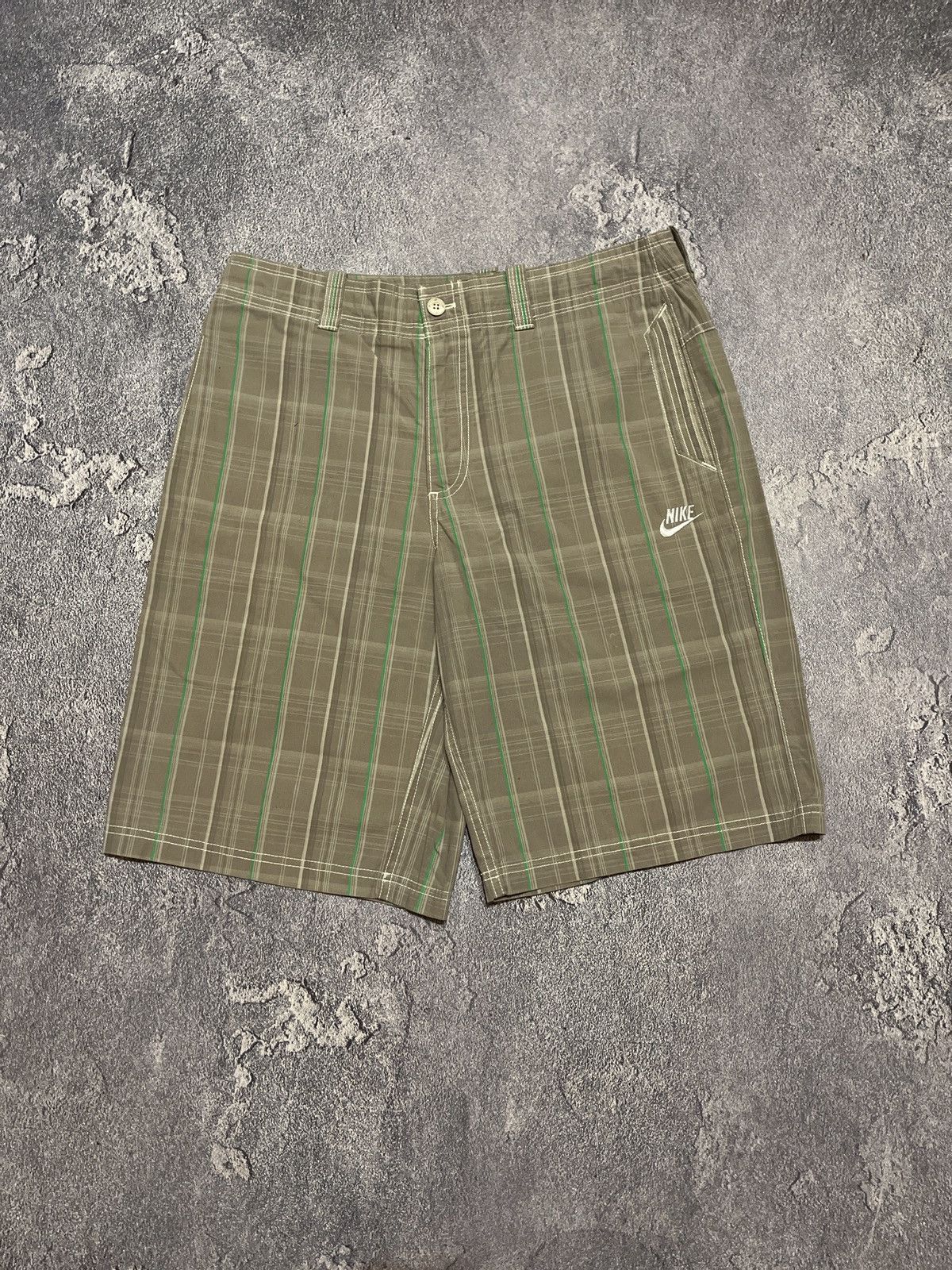 Nike × Vintage Y2K vintage Nike shorts 90s swoosh Streetwear rare hype Size US 35 - 1 Thumbnail