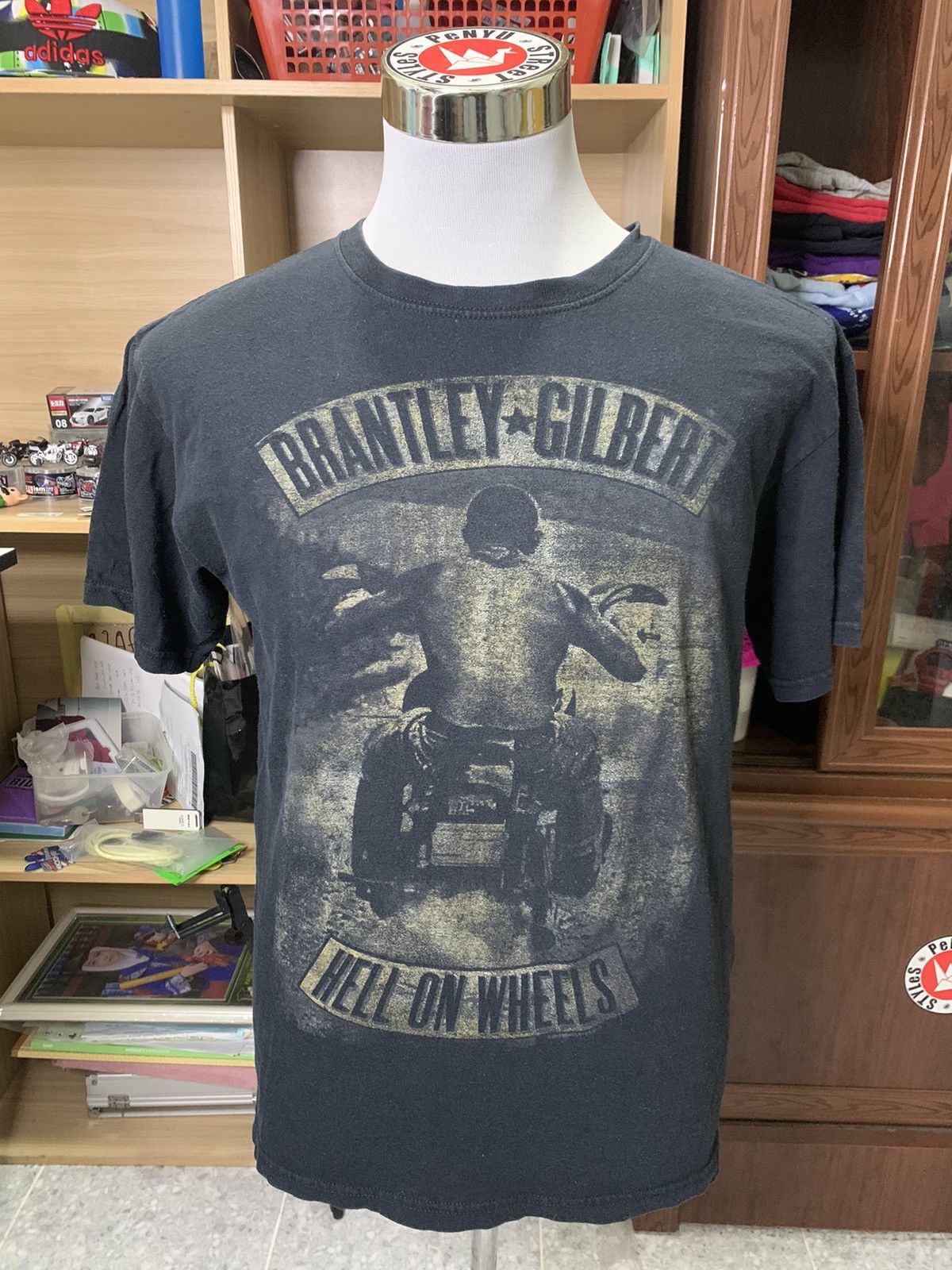 Anvil × Band Tees 🔥 🔥🔥Vintage Tour Brantley Gilbert Size US M / EU 48-50 / 2 - 1 Thumbnail