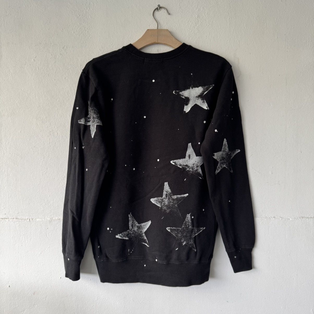 Acne Studios Acne Studios Bliss Merci Paw13 Stars Sweatshirt Size US M / EU 48-50 / 2 - 3 Thumbnail