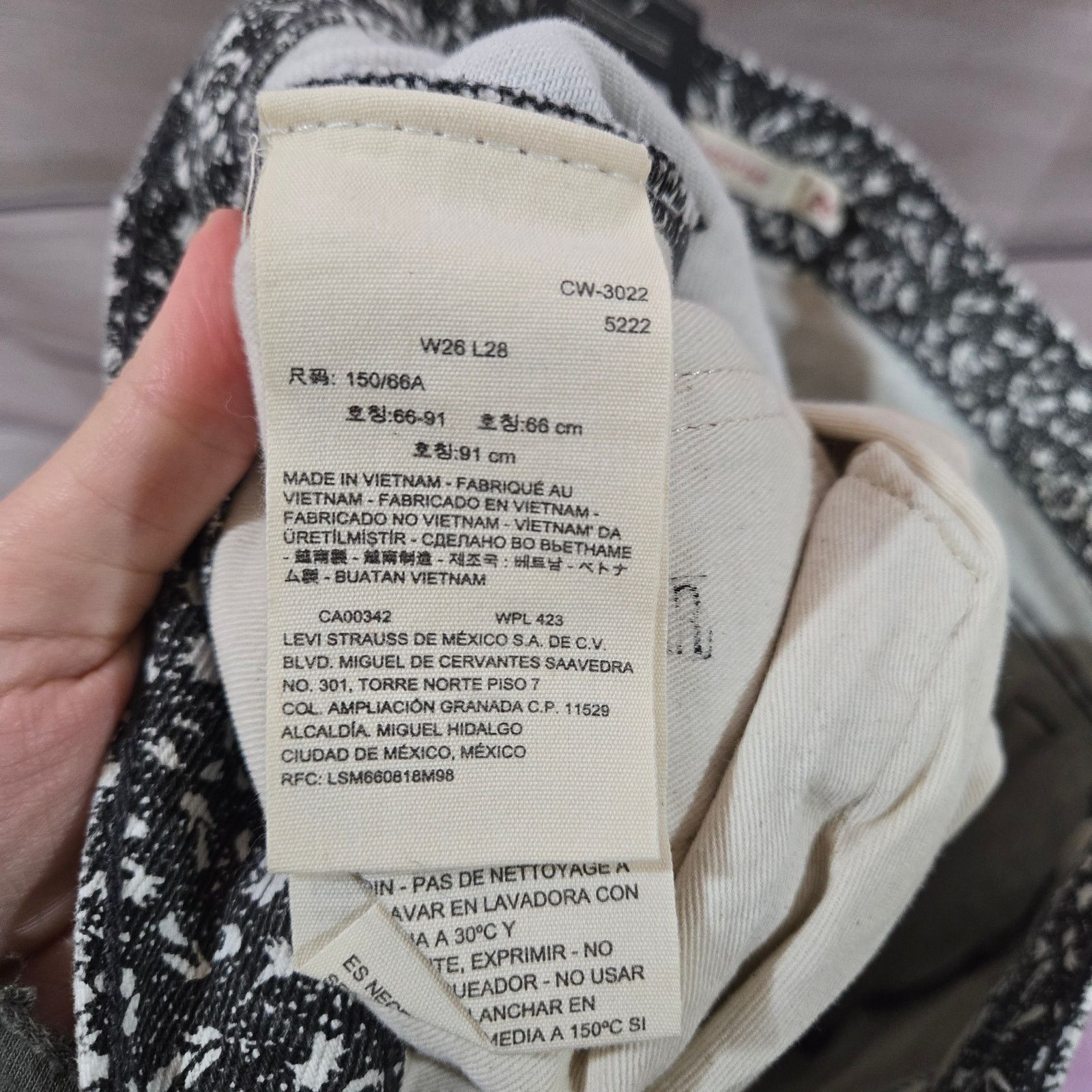 Levi's Levi's Floral Baggy Dad Jeans Size 26 Size 26" / US 2 / IT 38 - 11 Thumbnail