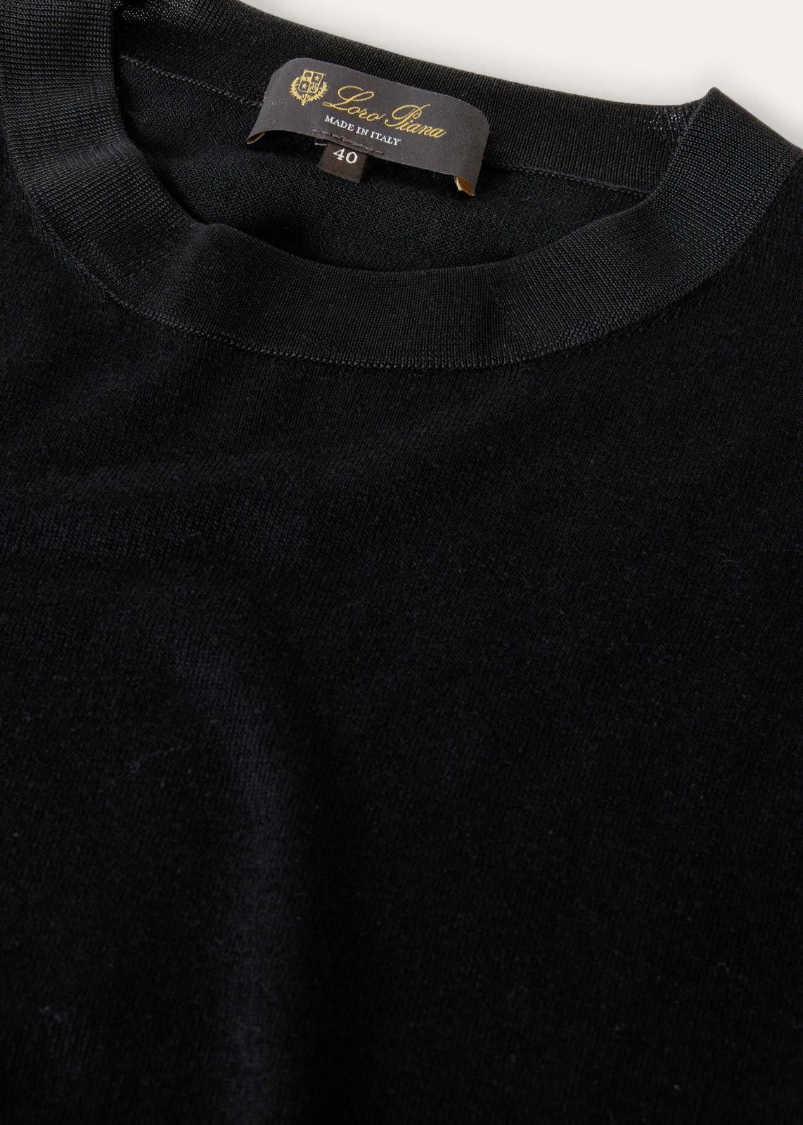 Loro Piana o1srvl11e0125 FAN6243 Suwa Crewneck T-Shirt in Black Size L / US 10 / IT 46 - 4 Thumbnail
