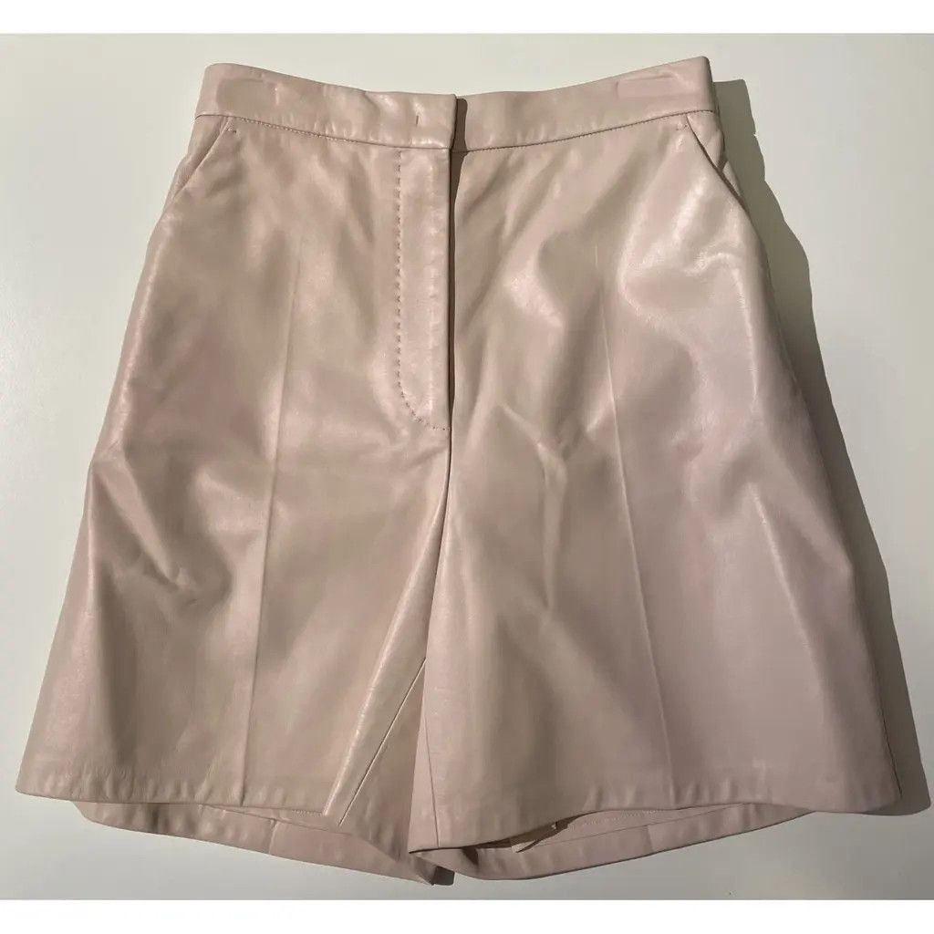 Max Mara Shorts, Max Mara Size 26" / US 2 / IT 38 - 1 Thumbnail