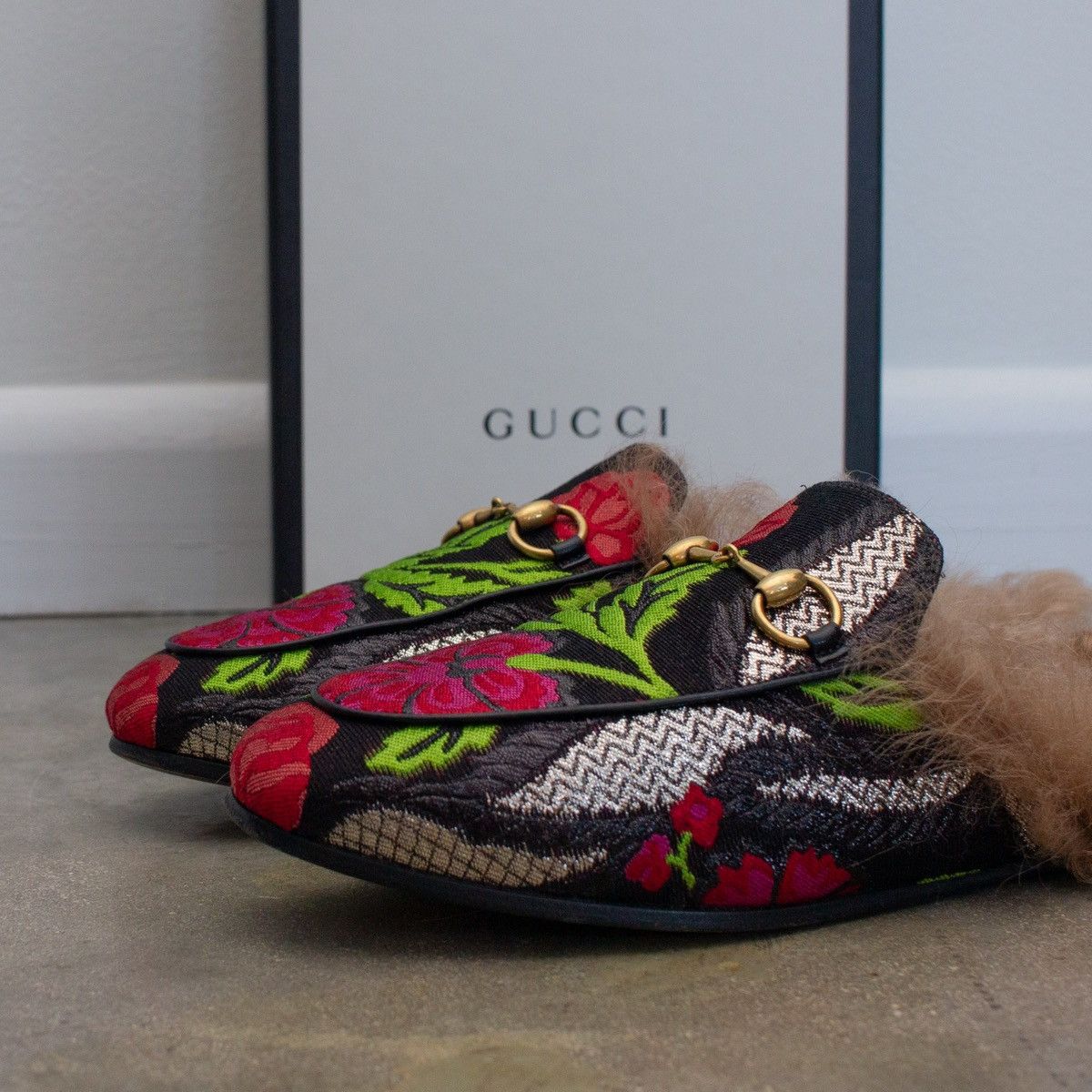 Gucci 920$ GUCCI 454613 Fur Floral Brocade Slippers Size US 7 / IT 37 - 5 Thumbnail