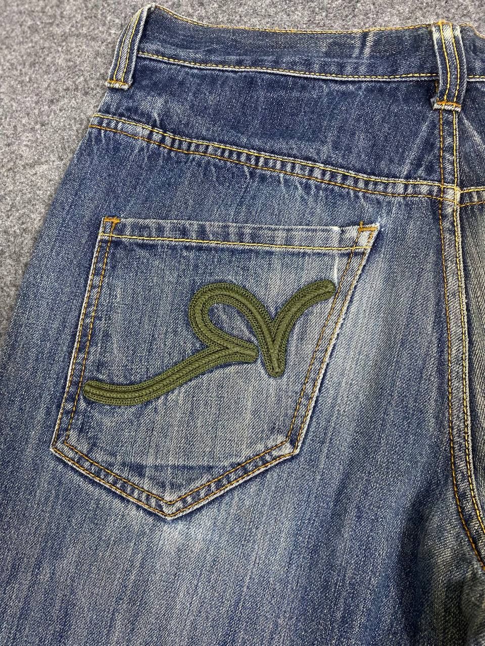Rocawear vintage rocawear regular fit distressed denim Size US 35 - 4 Thumbnail