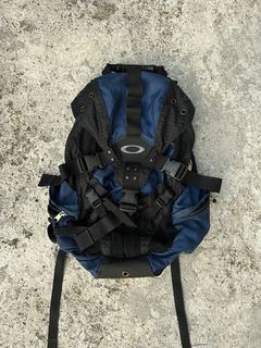 Oakley Icon Backpack | Grailed