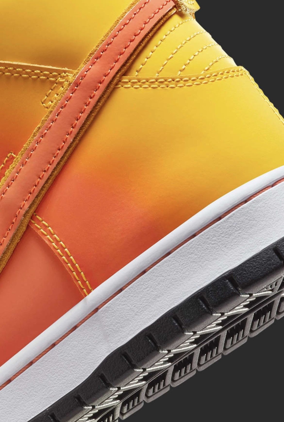 Nike Nike SB Dunk Candy Corn Size US 10 / EU 43 - 4 Thumbnail