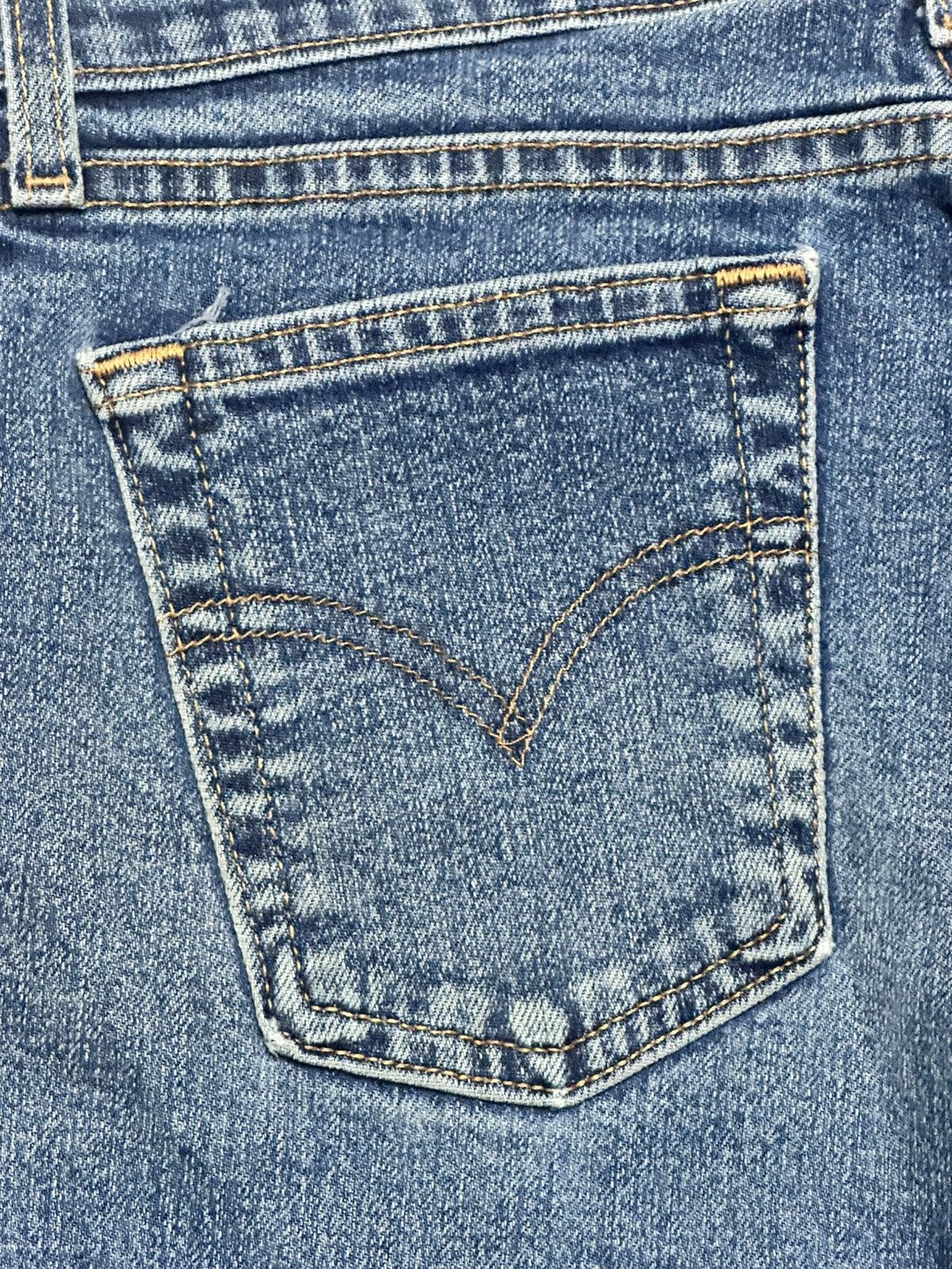 Levi's Vintage Levi’s 518 Super Low BootCut Jeans With Faded Wash Size US 31 - 7 Thumbnail