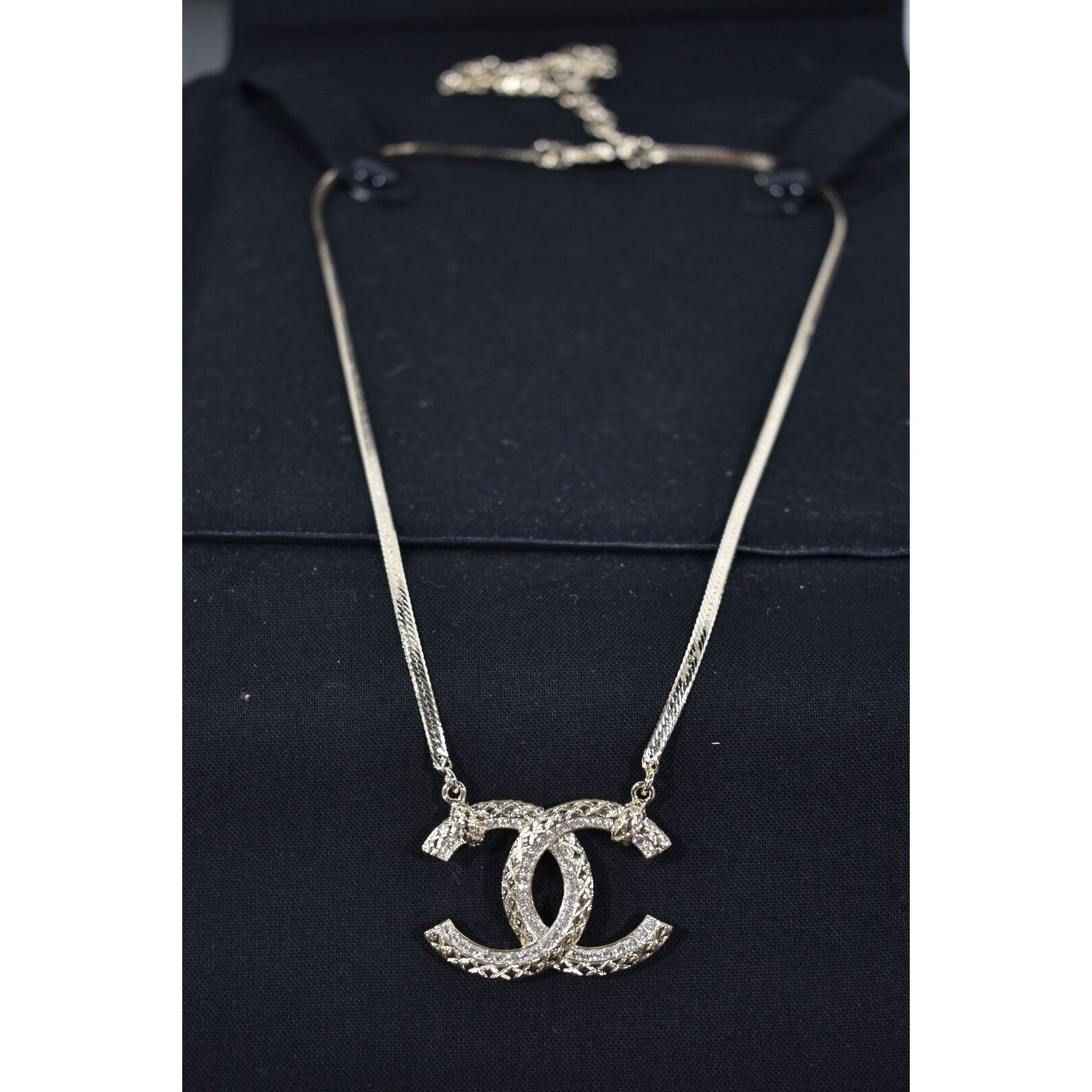 Chanel Chanel 22S Gold Metal Crystal Chain Pendant Choker Necklace Size ONE SIZE - 5 Thumbnail