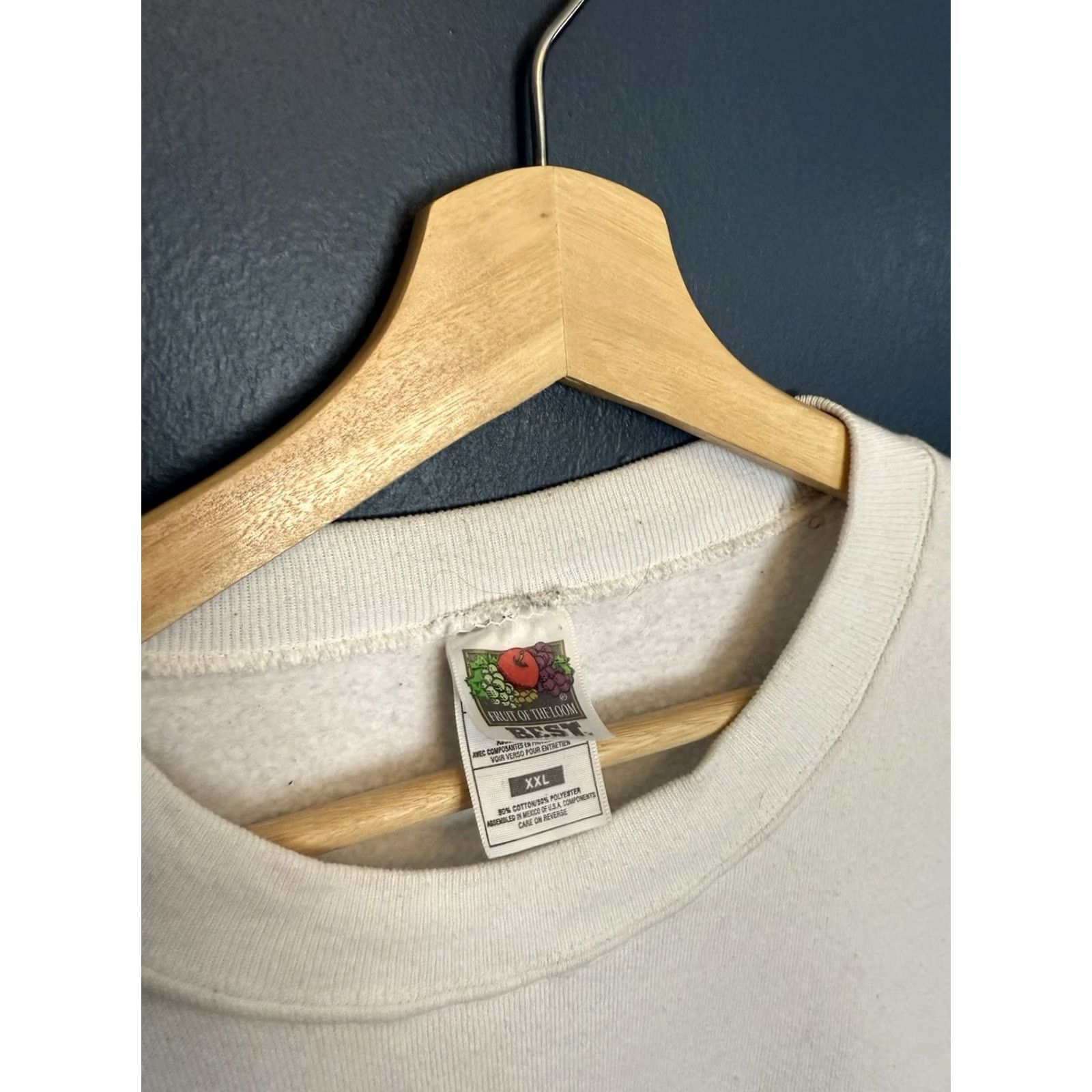 Fruit Of The Loom VINTAGE Fruit Of The Loom Sweatshirt Shirt 2XL Men White 90s Pullover Cotton Size US XXL / EU 58 / 5 - 2 Thumbnail
